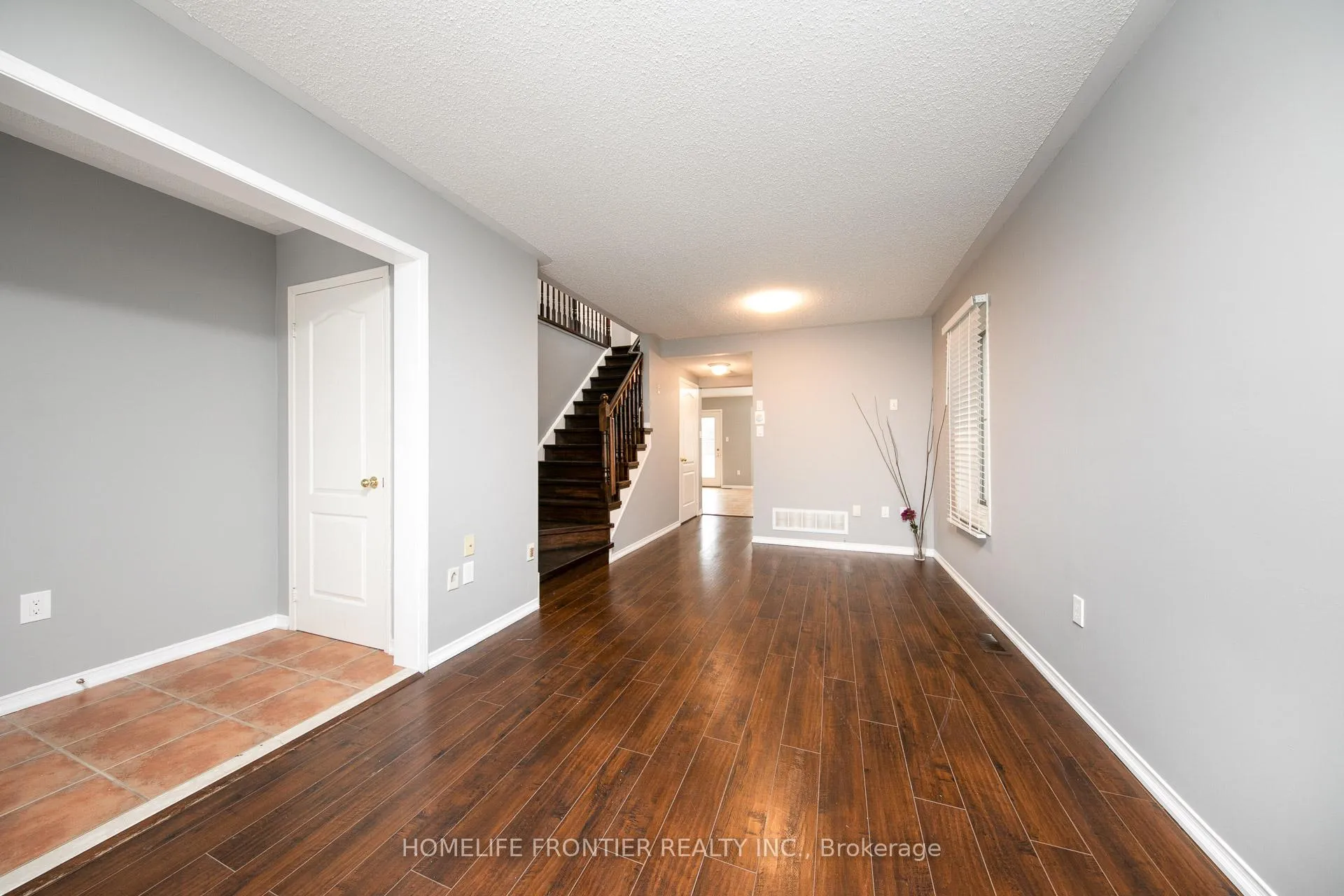 Photo 3 of 119 Norland Circle, Oshawa, Windfields — HOMEH