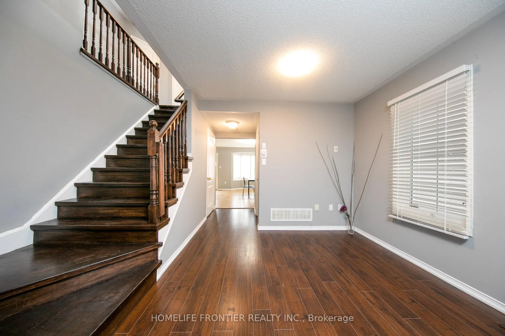 Photo 10 of 119 Norland Circle, Oshawa, Windfields — HOMEH
