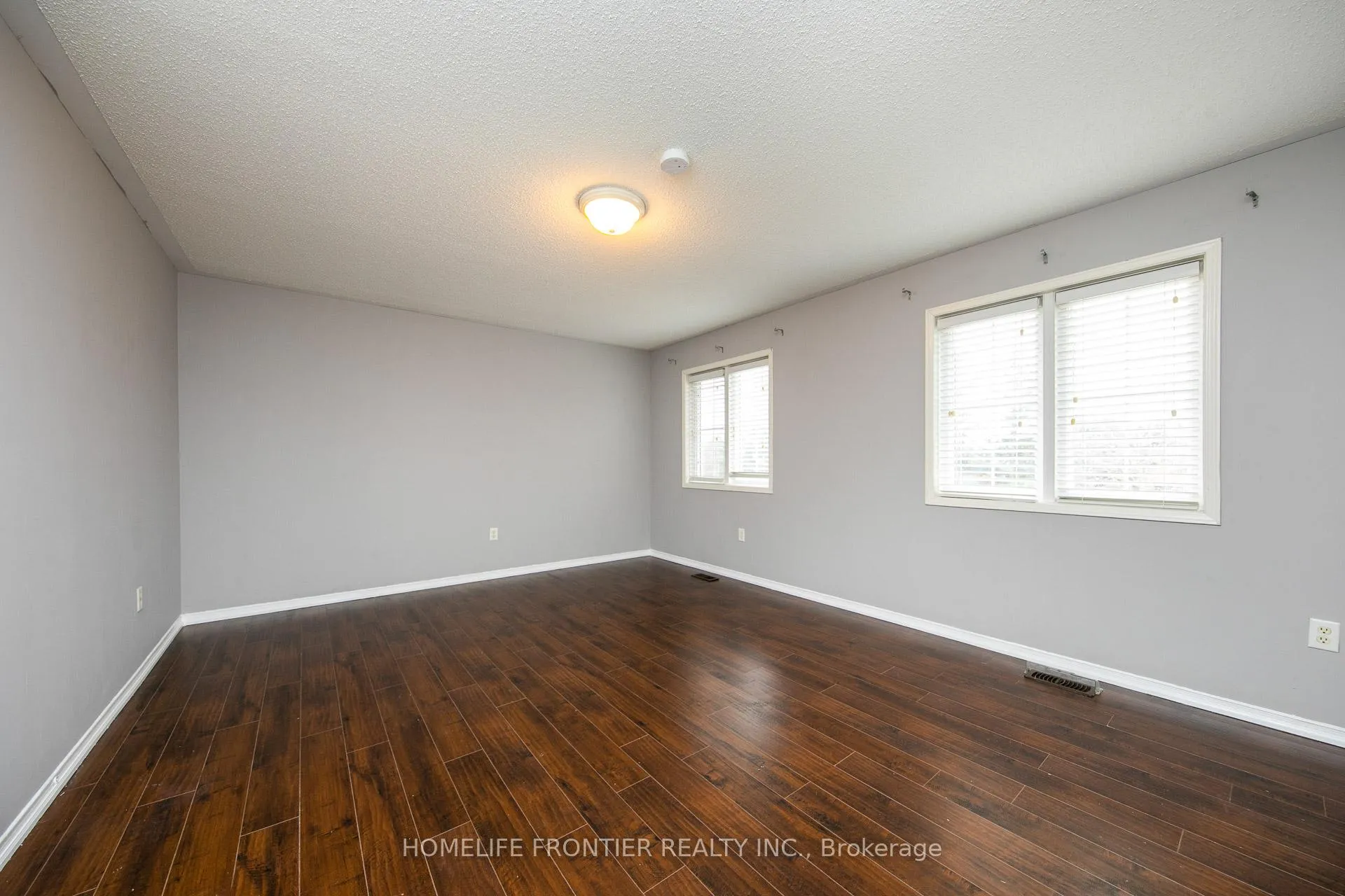 Photo 12 of 119 Norland Circle, Oshawa, Windfields — HOMEH