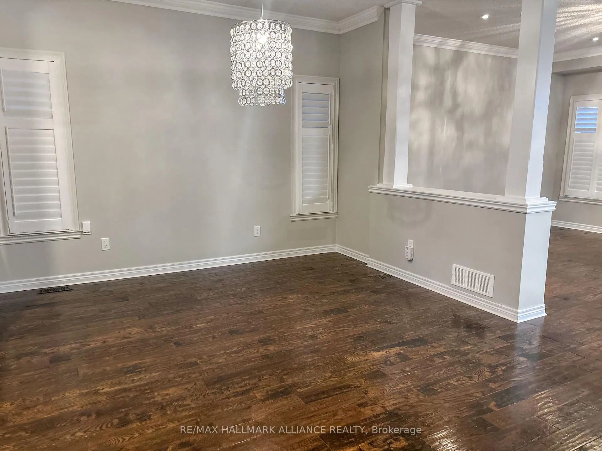 Photo 7 of 29 Springwood Drive, Hamilton, Stoney Creek — HOMEH