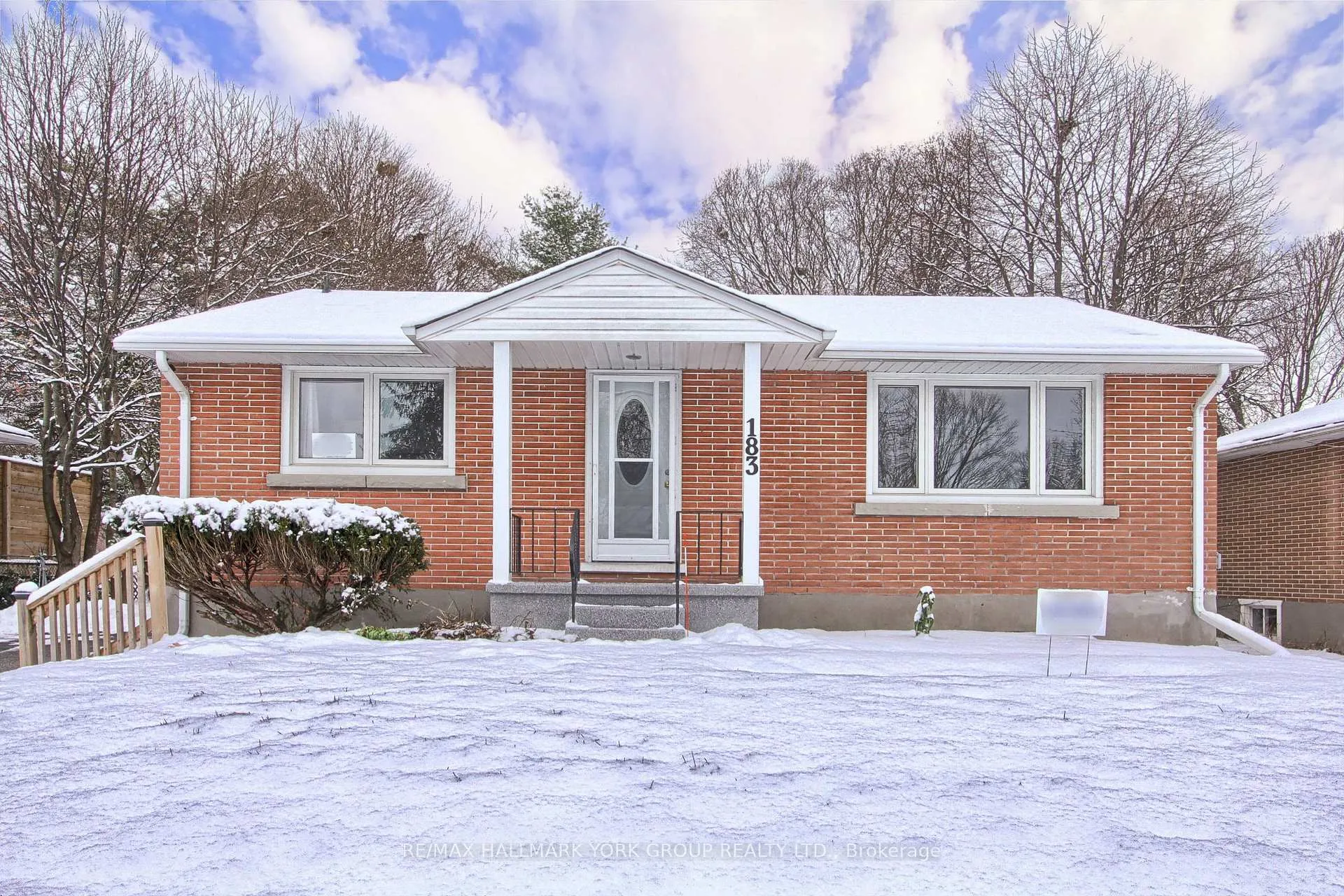 Photo 1 of 183 Wellington Street E, Barrie, Wellington — HOMEH