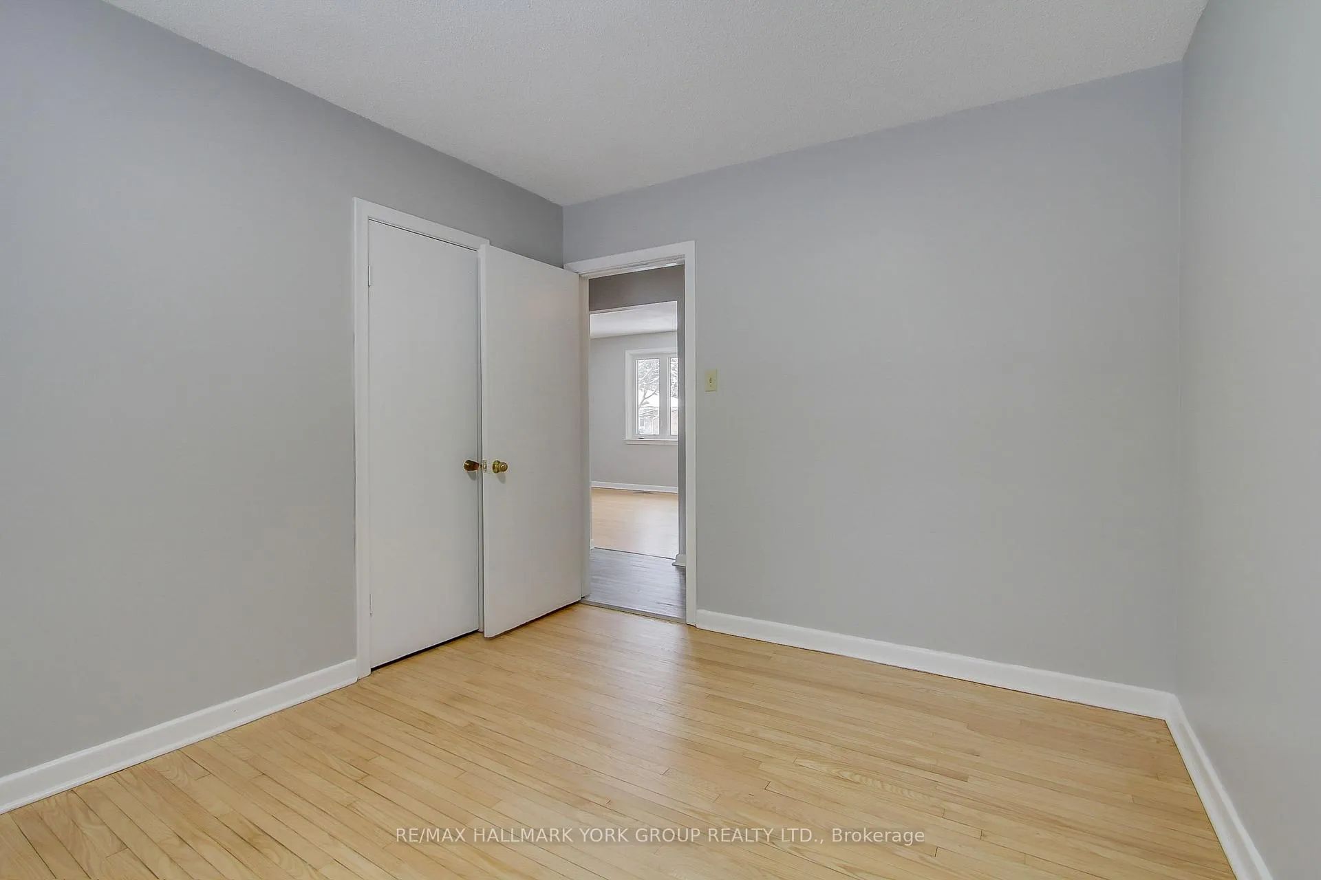 Photo 24 of 183 Wellington Street E, Barrie, Wellington — HOMEH
