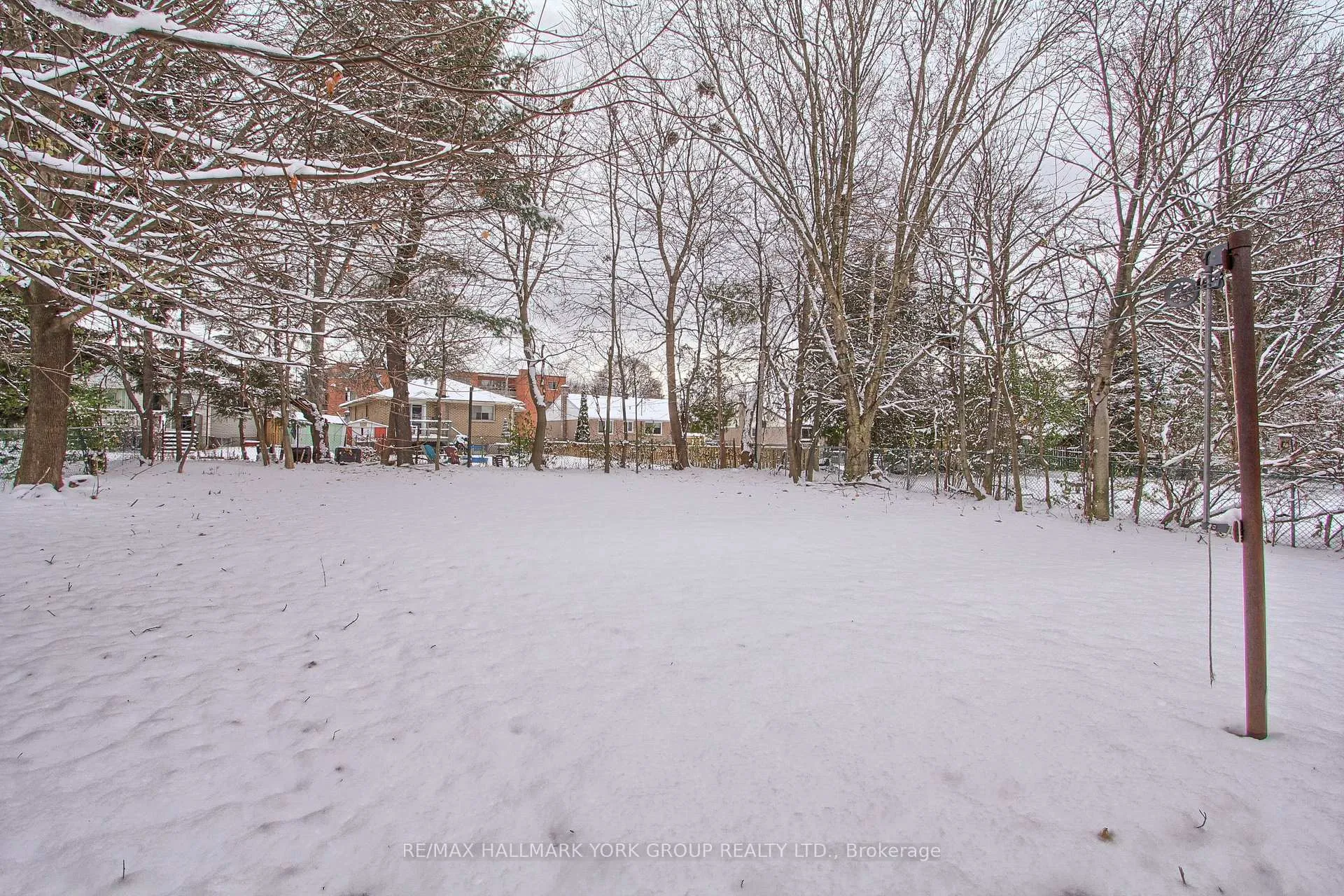Photo 31 of 183 Wellington Street E, Barrie, Wellington — HOMEH