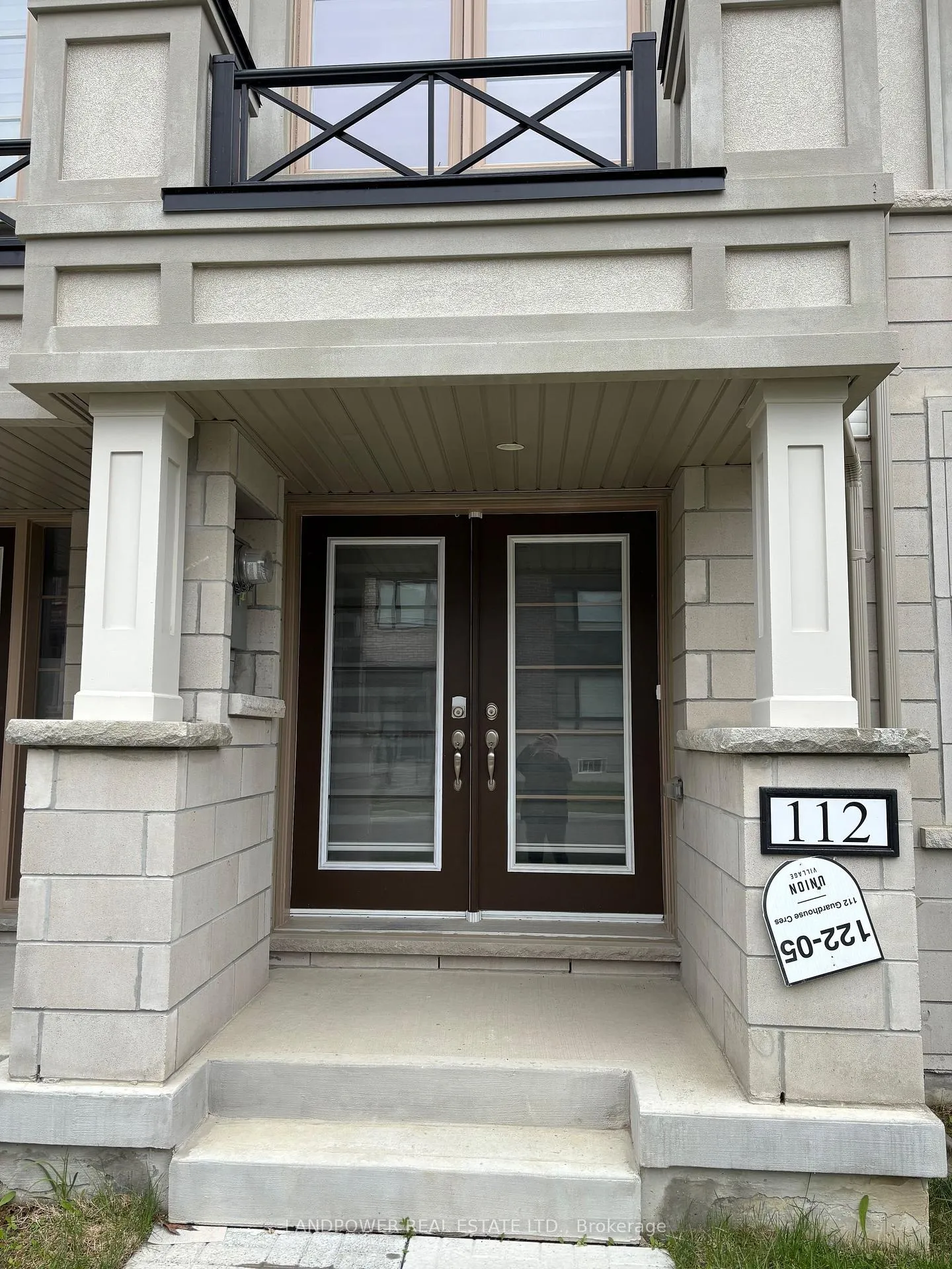 Photo 2 of 112 Guardhouse Crescent, Markham, Angus Glen — HOMEH