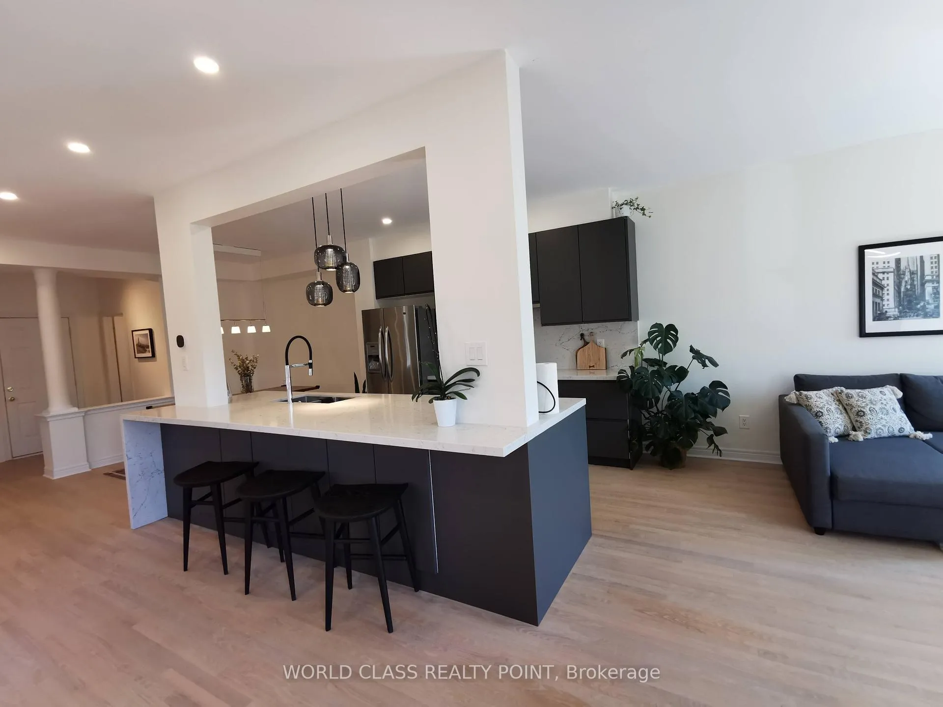 Photo 11 of 122 Gamble Glen Crescent, Richmond Hill, Westbrook — HOMEH