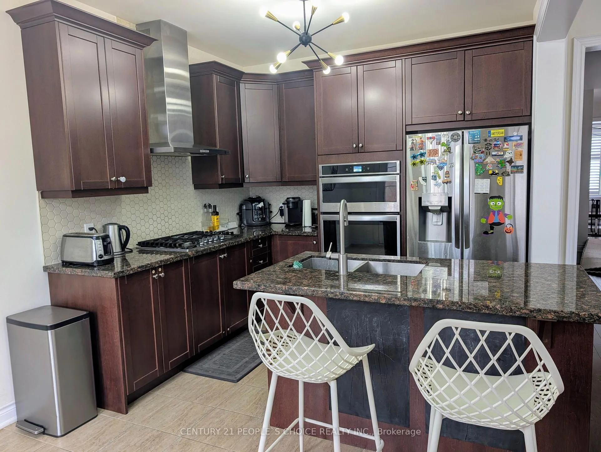 Photo 5 of 616 Barons Street, Vaughan, Kleinburg — HOMEH