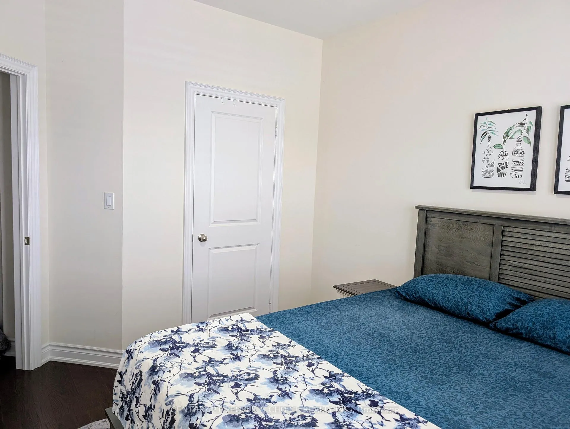 Photo 14 of 616 Barons Street, Vaughan, Kleinburg — HOMEH