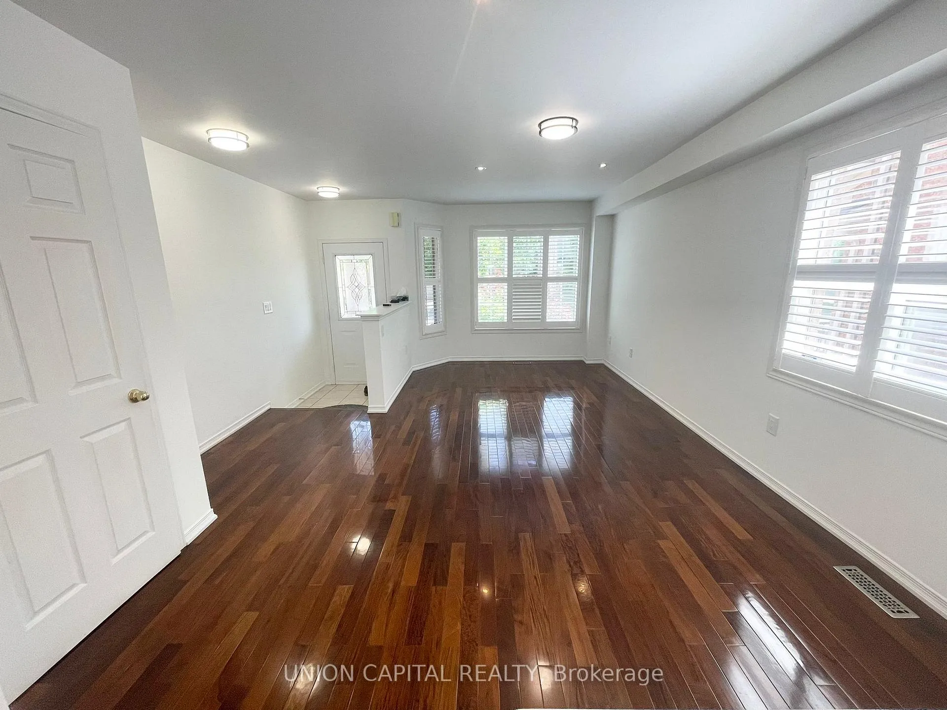 Photo 2 of 91 Starr Crescent, Aurora, Bayview Wellington — HOMEH