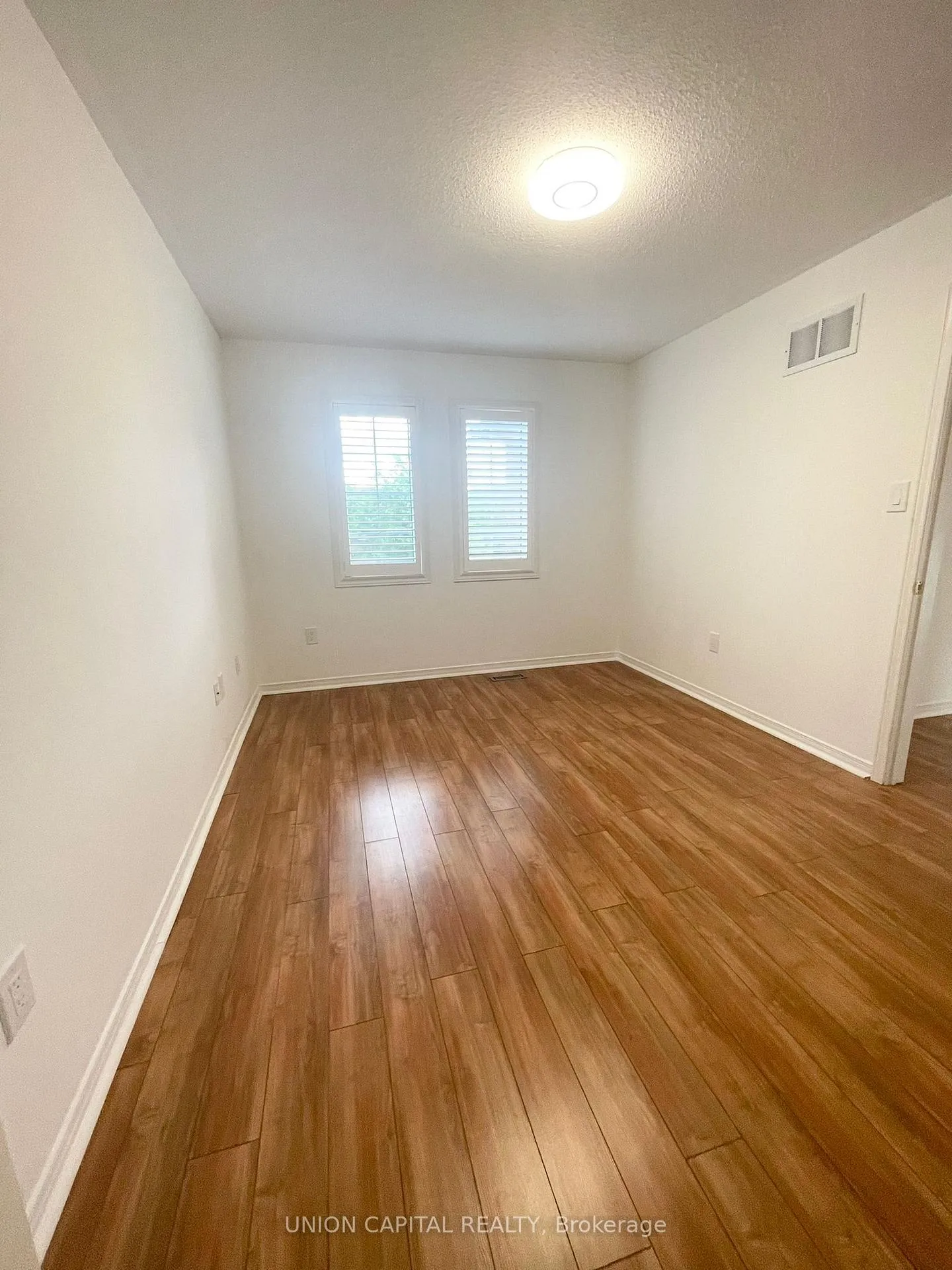 Photo 13 of 91 Starr Crescent, Aurora, Bayview Wellington — HOMEH