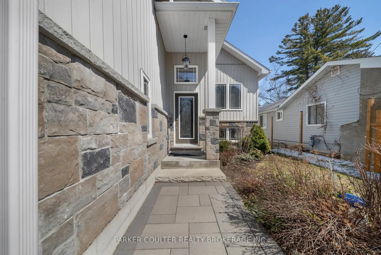 Photo 2 of 3213 Beach Avenue, Innisfil, Rural Innisfil — HOMEH