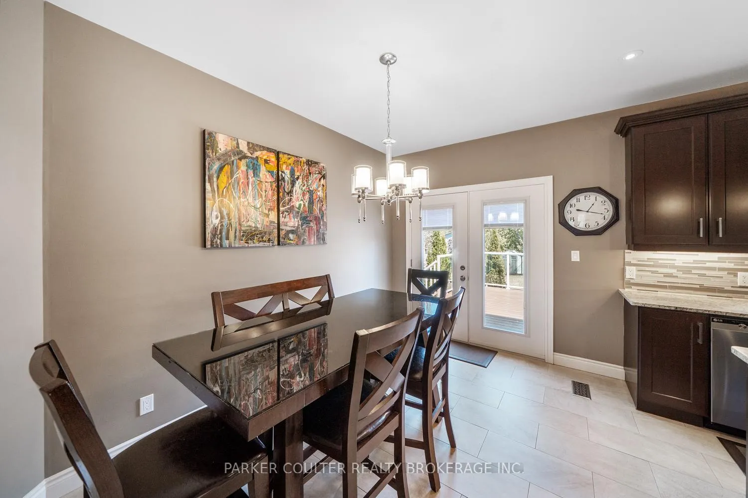 Photo 18 of 3213 Beach Avenue, Innisfil, Rural Innisfil — HOMEH