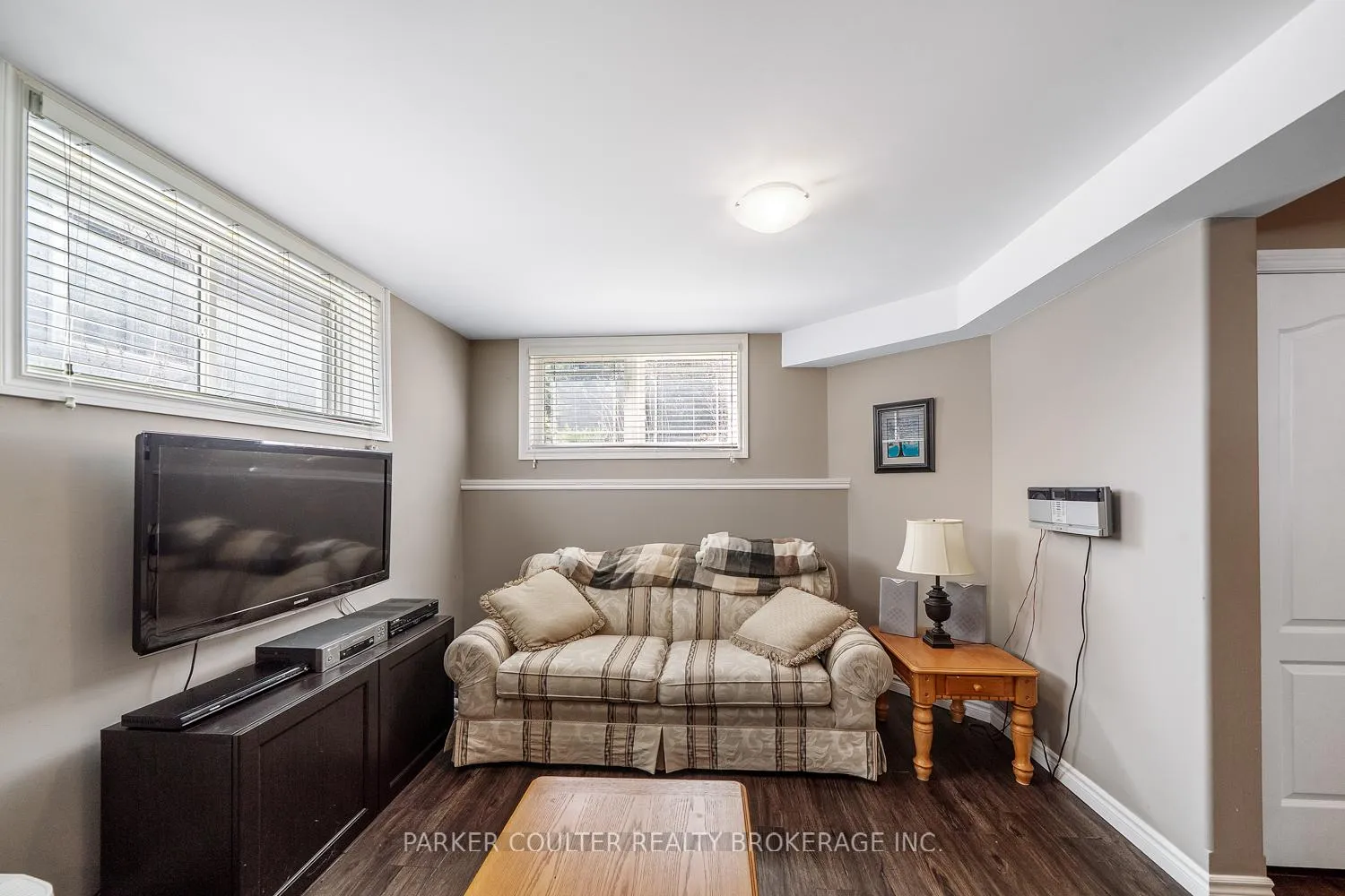 Photo 32 of 3213 Beach Avenue, Innisfil, Rural Innisfil — HOMEH
