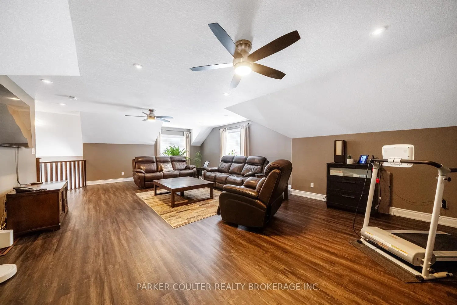 Photo 39 of 3213 Beach Avenue, Innisfil, Rural Innisfil — HOMEH
