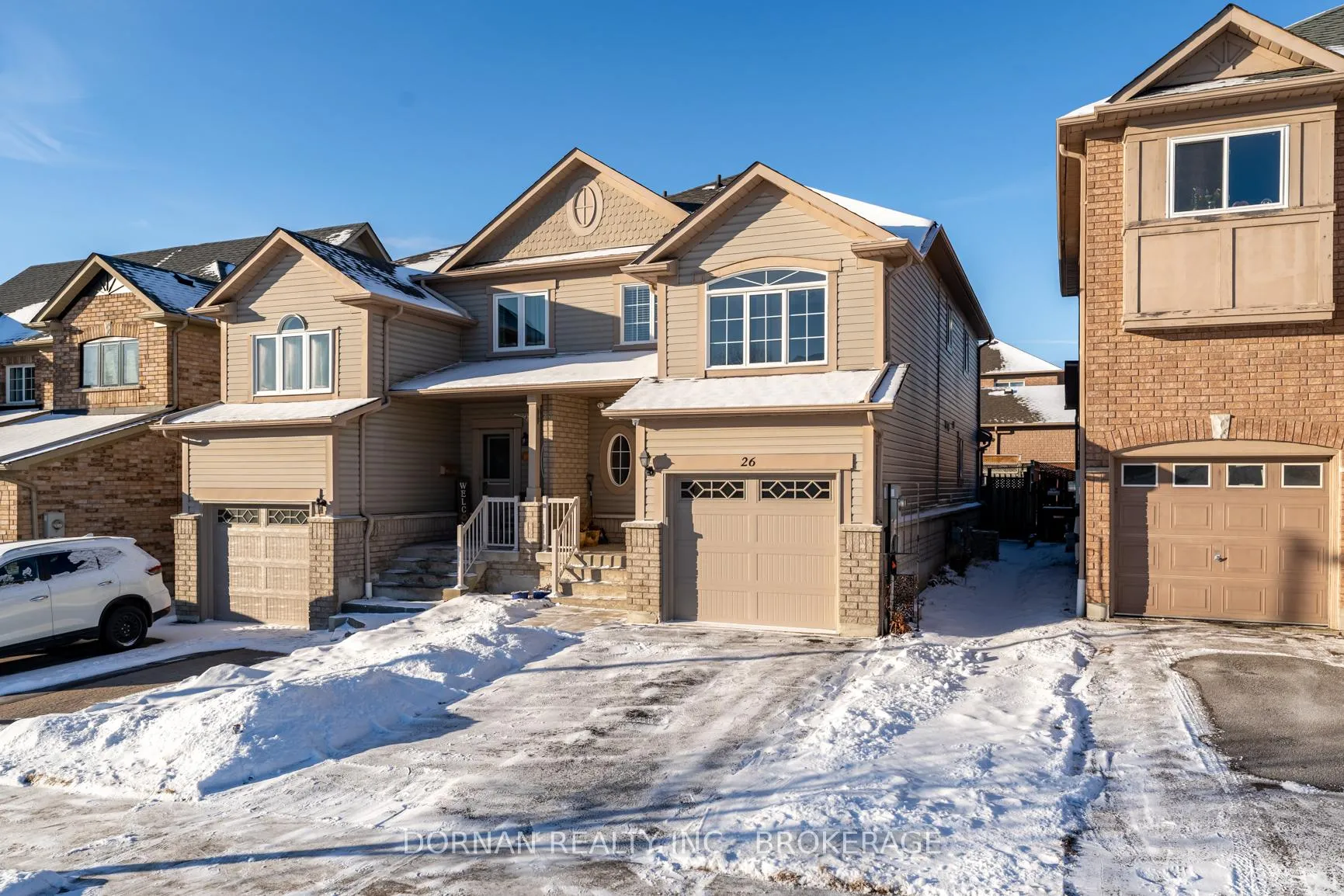 Photo 2 of 26 Candlebrook Drive, Whitby, Pringle Creek — HOMEH