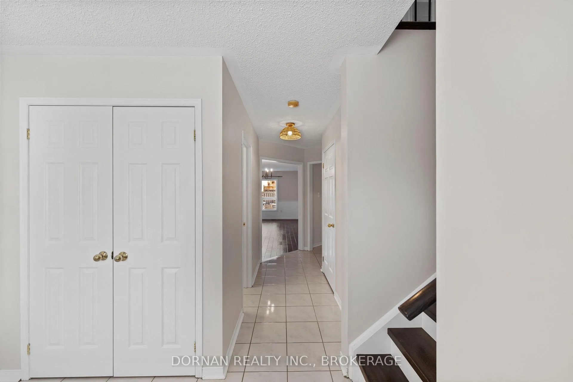 Photo 5 of 26 Candlebrook Drive, Whitby, Pringle Creek — HOMEH