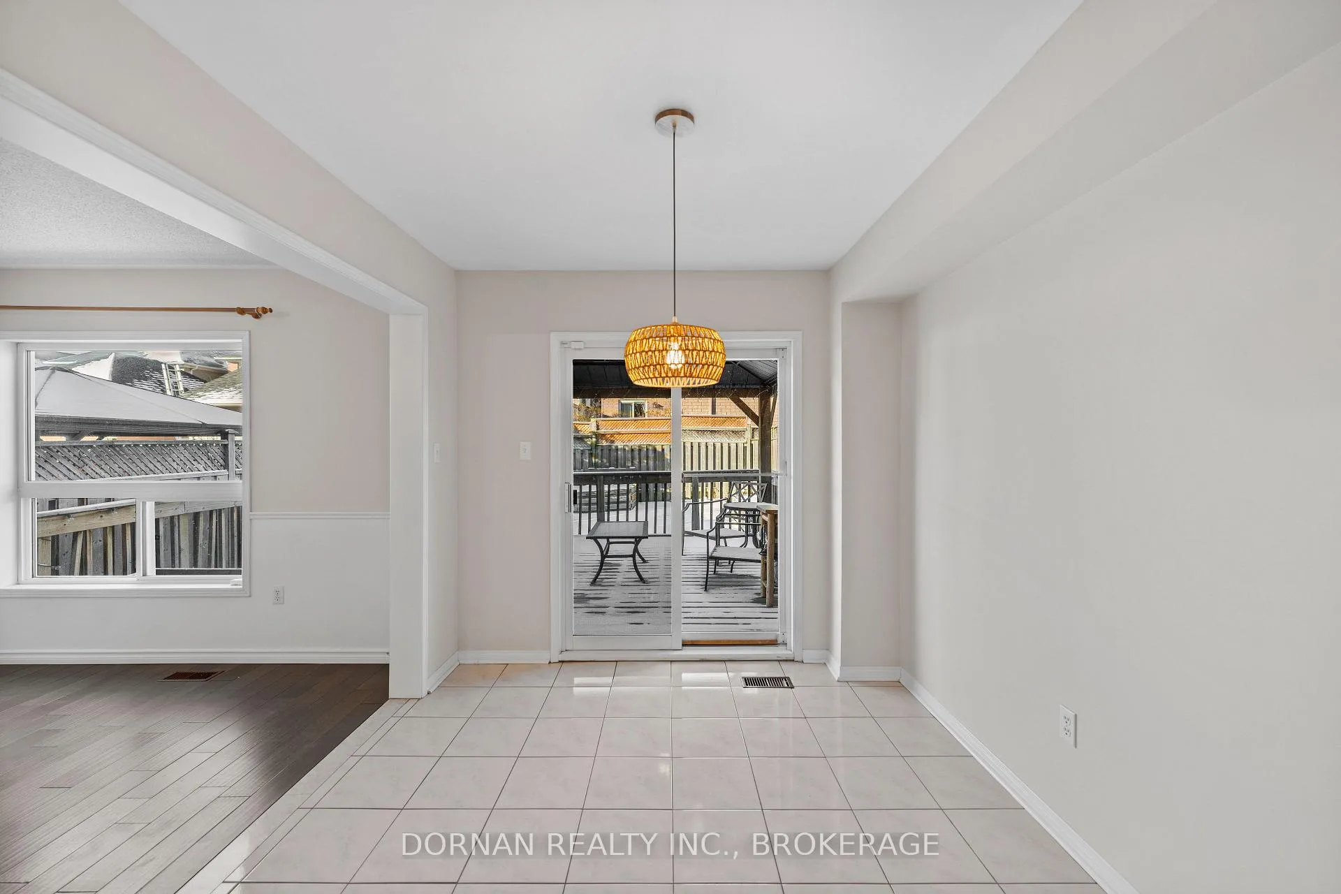 Photo 15 of 26 Candlebrook Drive, Whitby, Pringle Creek — HOMEH