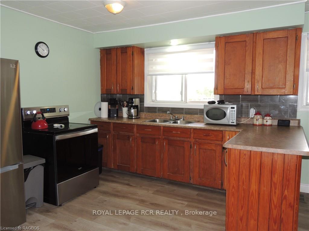 Photo 4 of 316012 Highway 6, Chatsworth — HOMEH