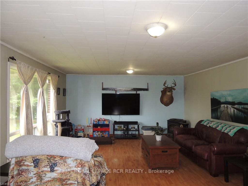 Photo 8 of 316012 Highway 6, Chatsworth — HOMEH