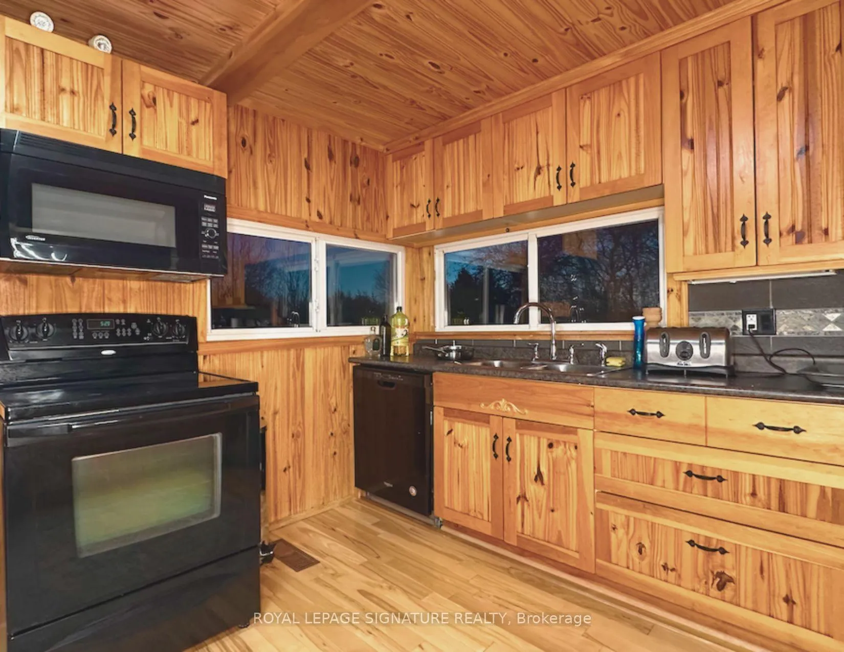 Photo 8 of Unit Main, 5102 Highway 12, Ramara, Brechin — HOMEH