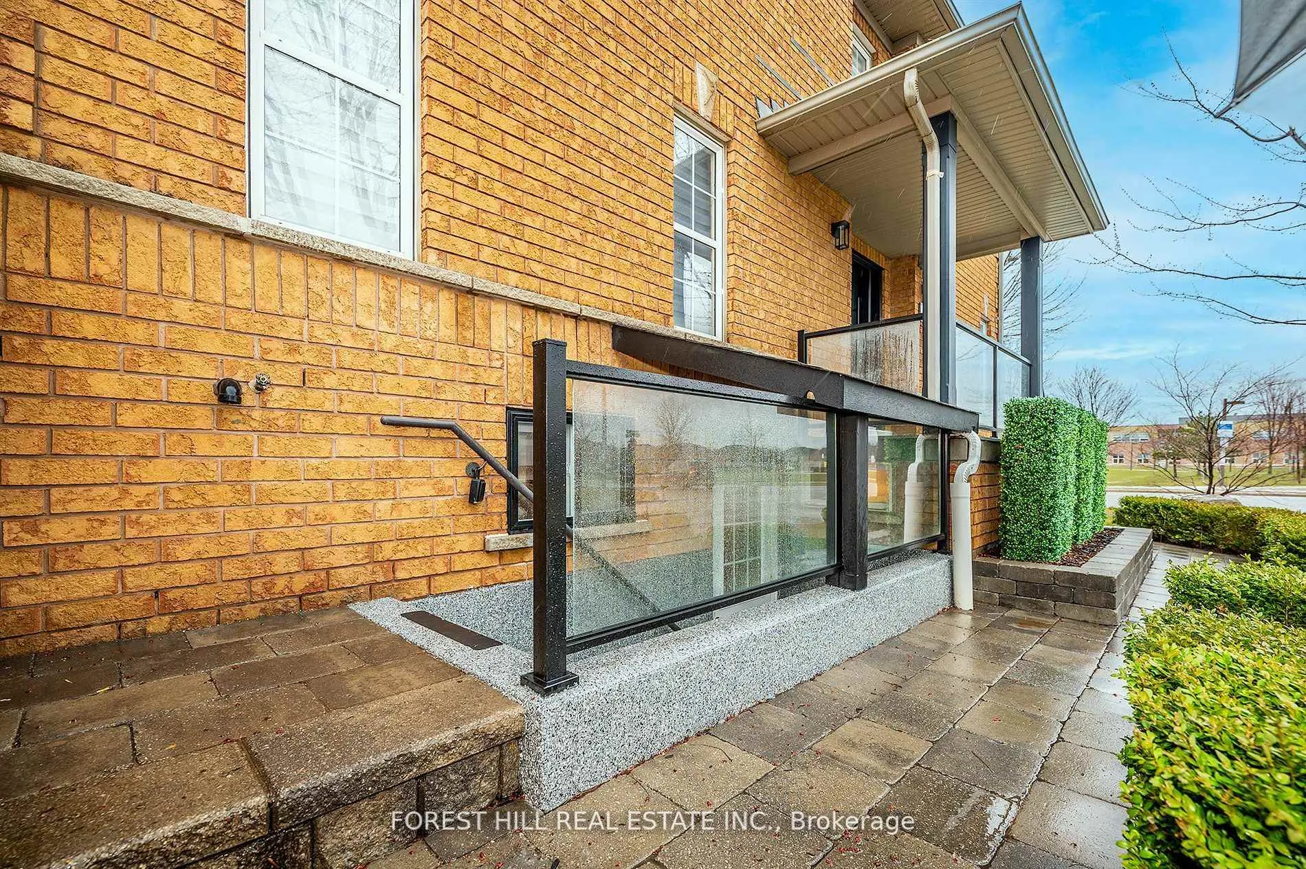 Photo 3 of Unit Lower, 182 Fossil Hill Road, Vaughan, Vellore Village — HOMEH