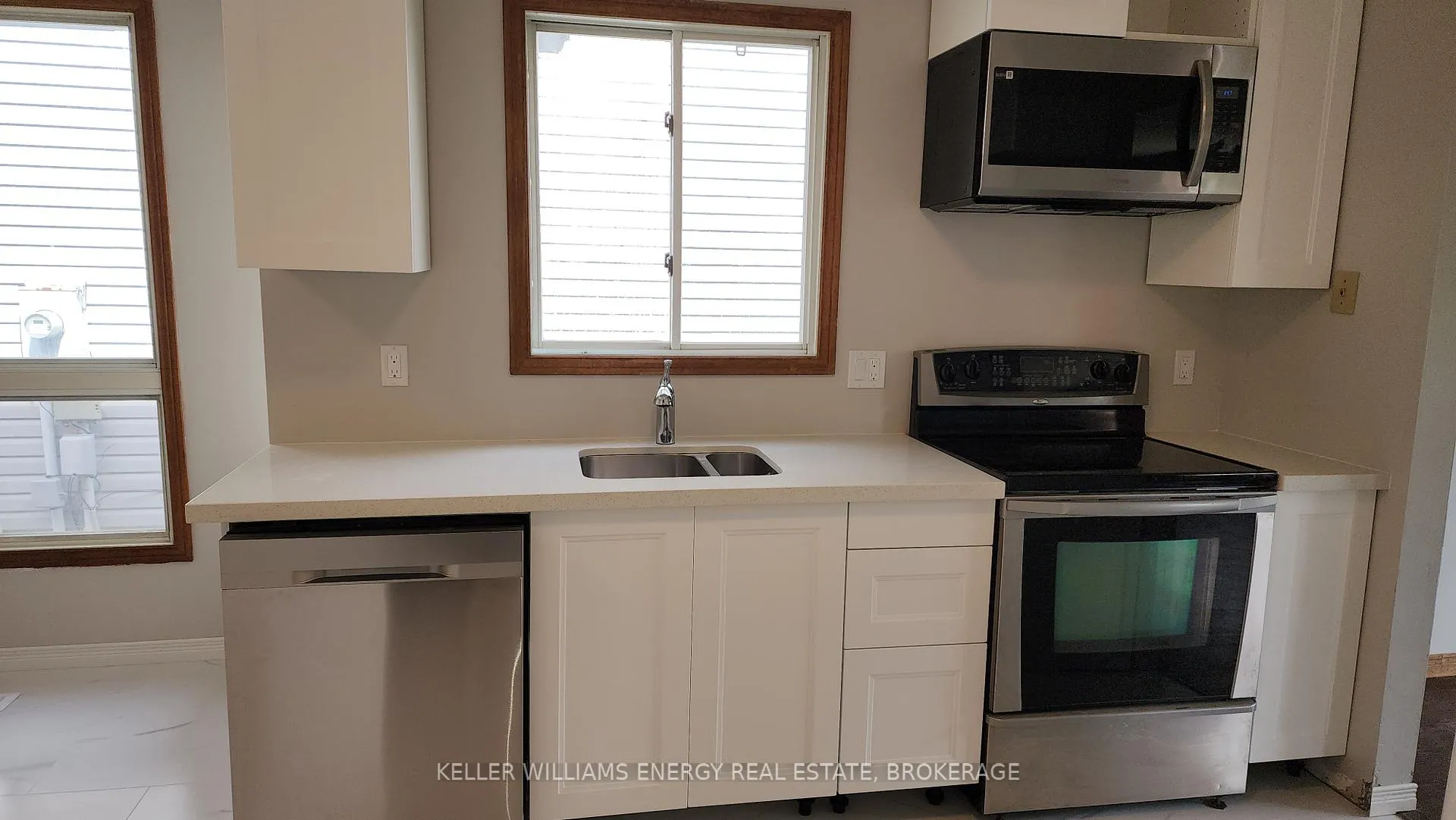Photo 6 of 53 Wilmot Street, Clarington, Newcastle — HOMEH