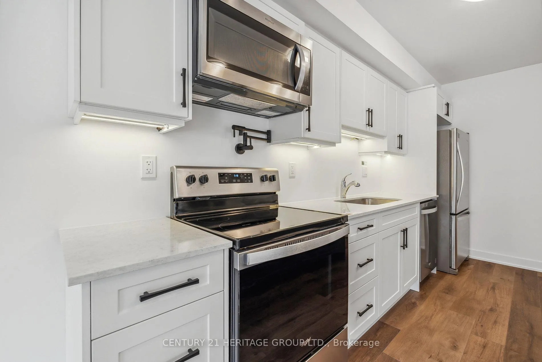 Photo 10 of 37 Wagon Lane, Barrie, Rural Barrie Southeast — HOMEH