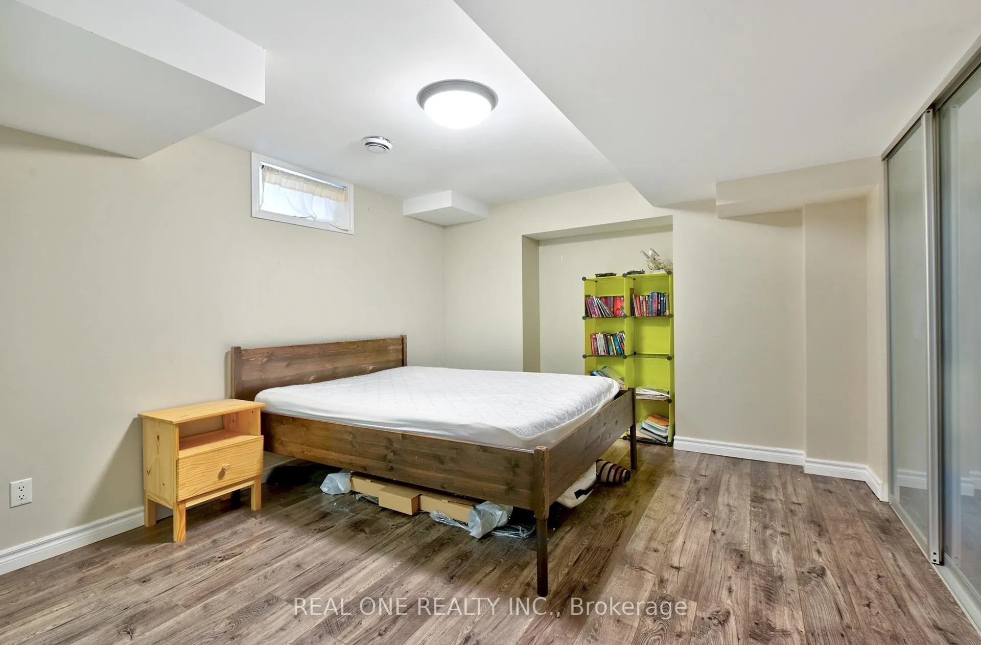 Photo 6 of 90 Morrison Crescent, Markham, Buttonville — HOMEH