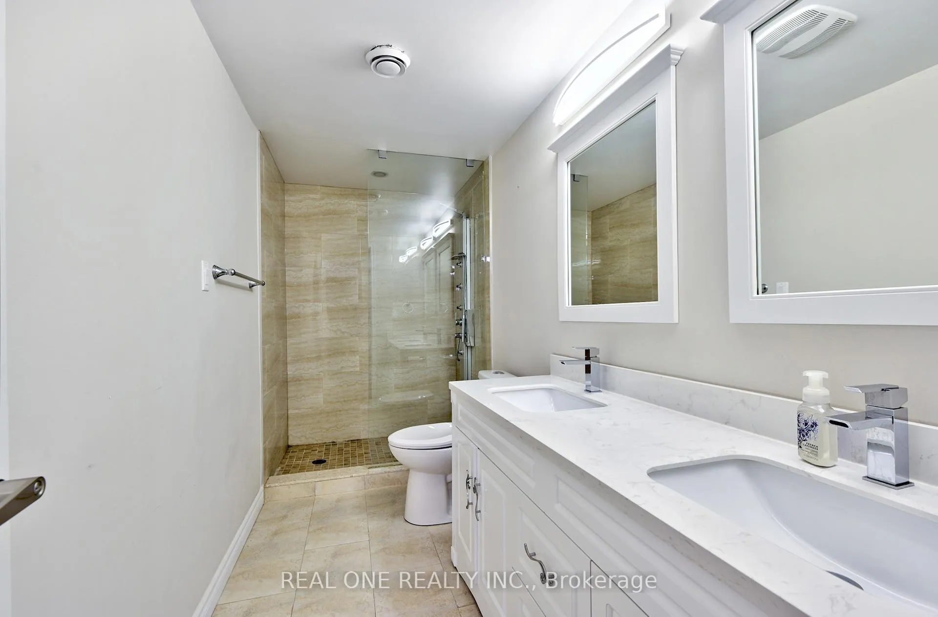Photo 10 of 90 Morrison Crescent, Markham, Buttonville — HOMEH