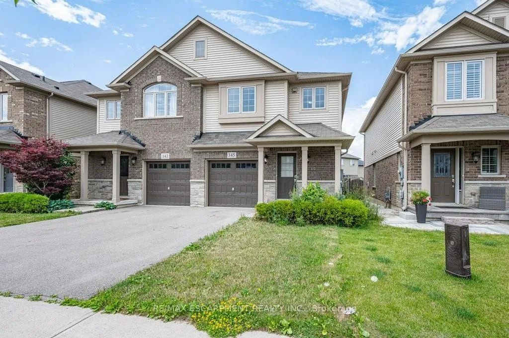 Photo 2 of 145 Echovalley Drive, Hamilton, Stoney Creek — HOMEH