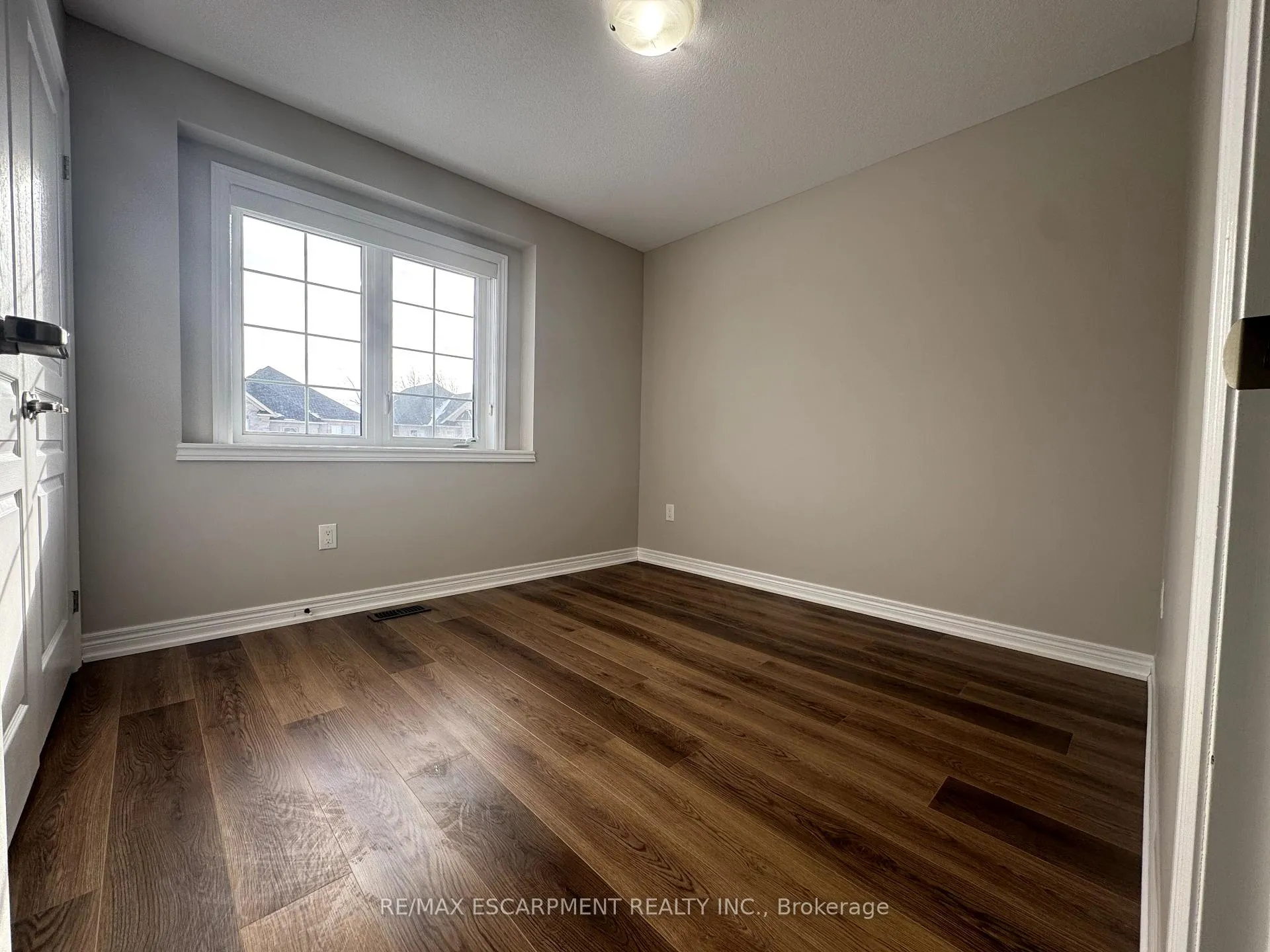 Photo 25 of 145 Echovalley Drive, Hamilton, Stoney Creek — HOMEH