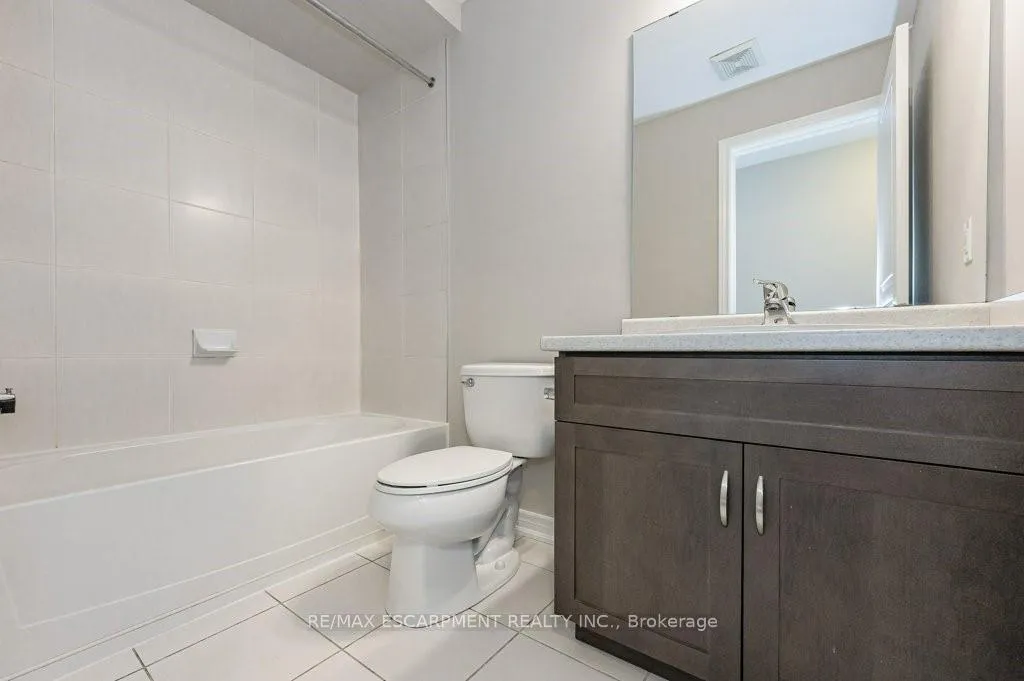Photo 26 of 145 Echovalley Drive, Hamilton, Stoney Creek — HOMEH