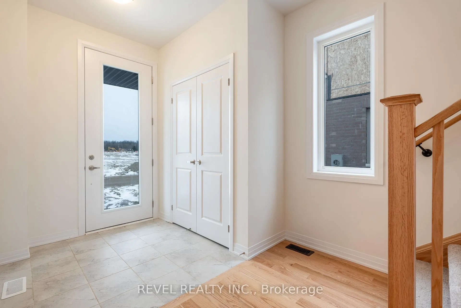 Photo 6 of 46 Blain Drive, Hamilton, Binbrook — HOMEH