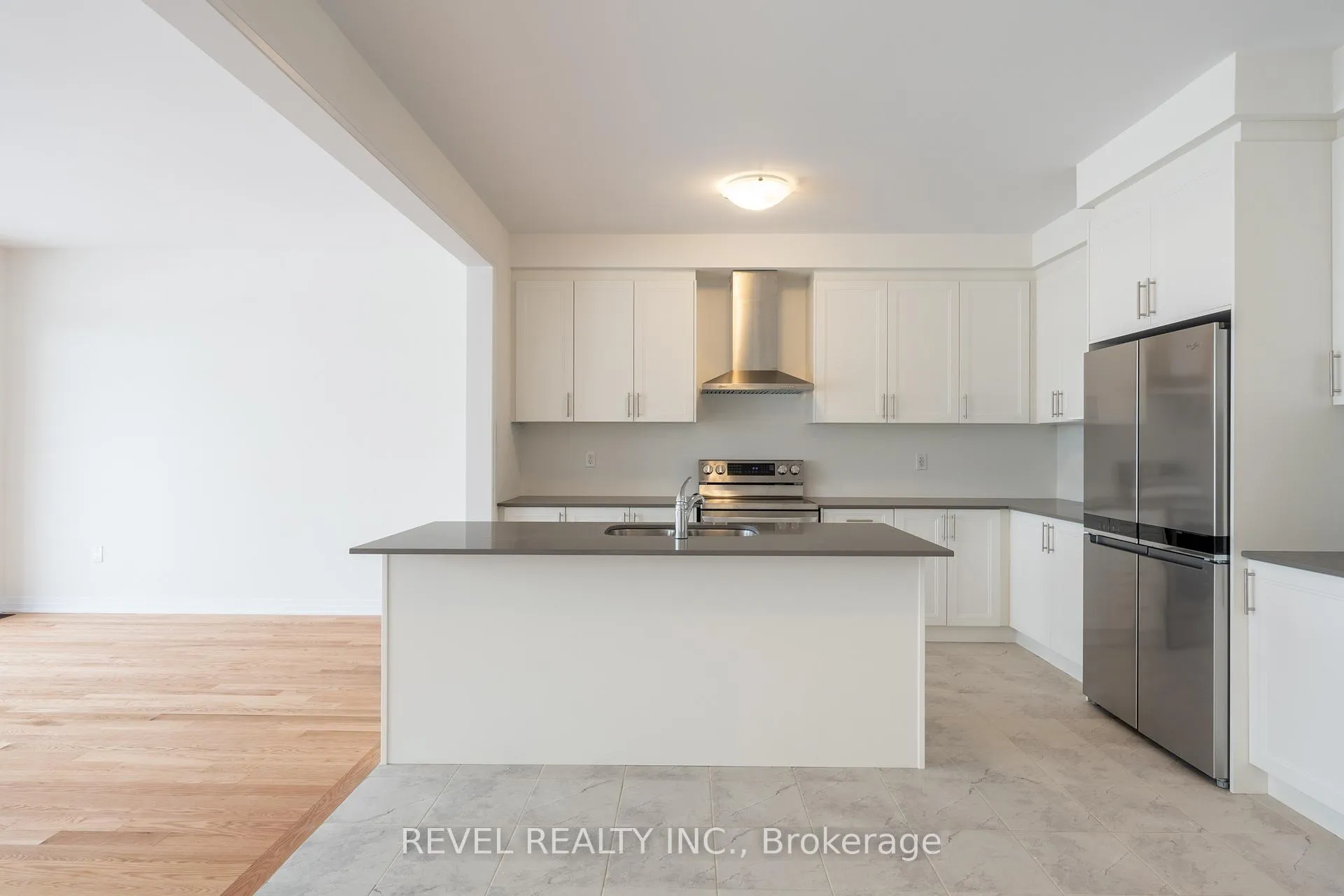 Photo 9 of 46 Blain Drive, Hamilton, Binbrook — HOMEH