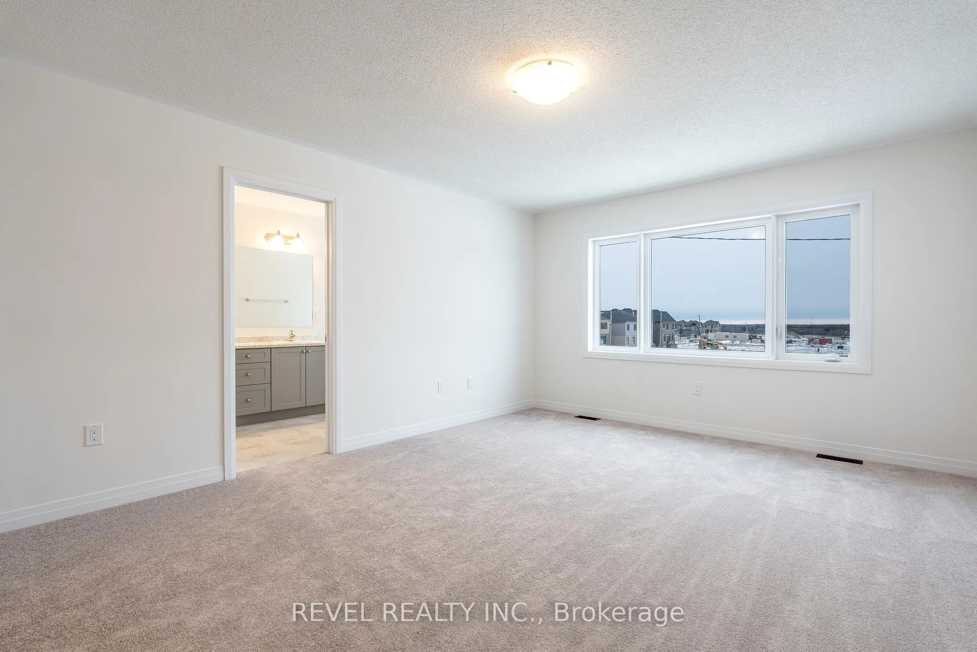 Photo 24 of 46 Blain Drive, Hamilton, Binbrook — HOMEH
