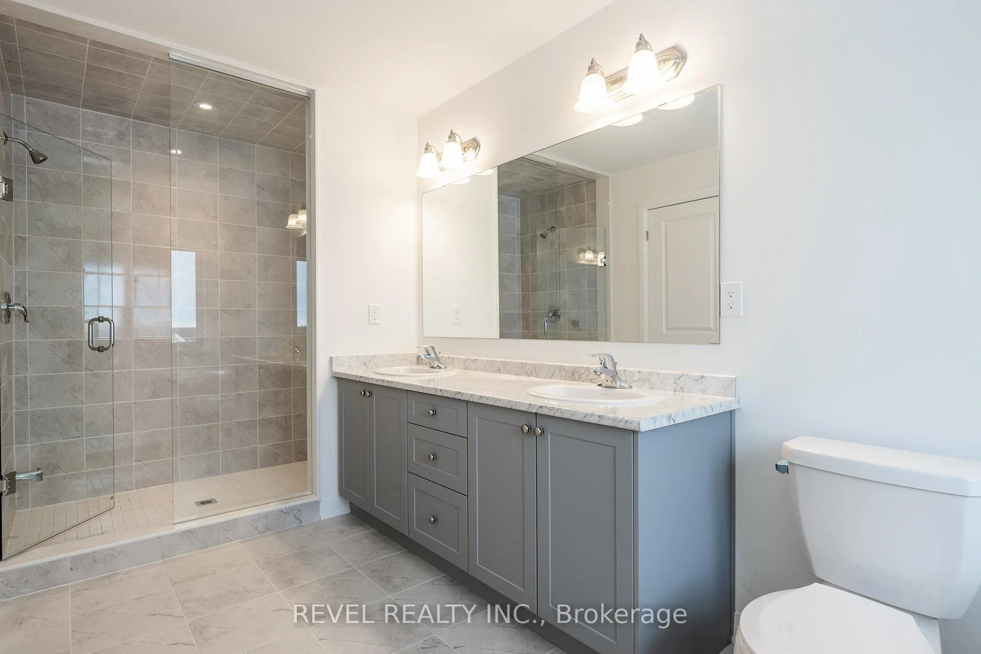 Photo 28 of 46 Blain Drive, Hamilton, Binbrook — HOMEH