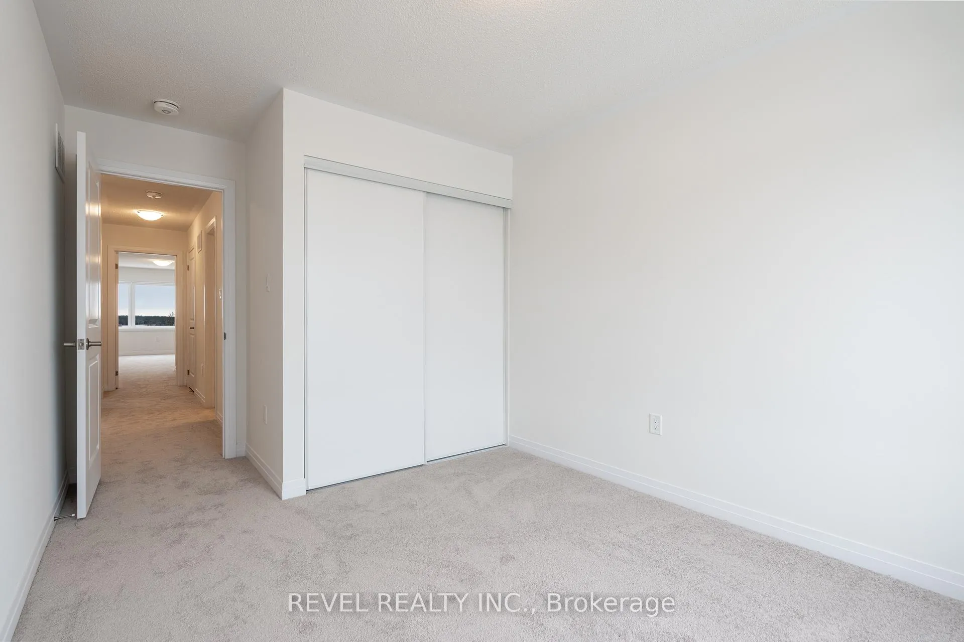 Photo 33 of 46 Blain Drive, Hamilton, Binbrook — HOMEH