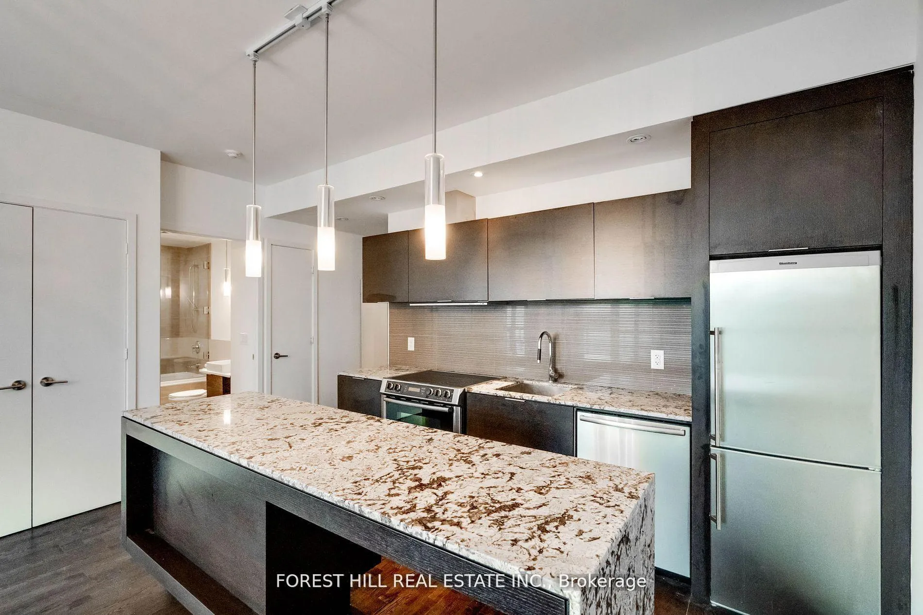 Photo 3 of Unit 1301, 8 Charlotte Street, Toronto, Waterfront Communities — HOMEH
