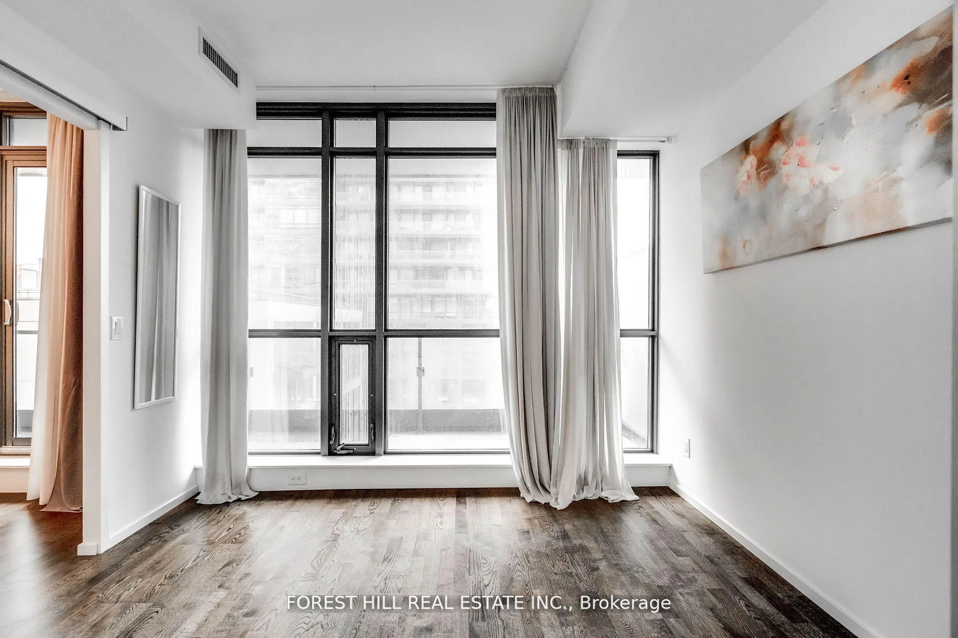 Photo 9 of Unit 1301, 8 Charlotte Street, Toronto, Waterfront Communities — HOMEH
