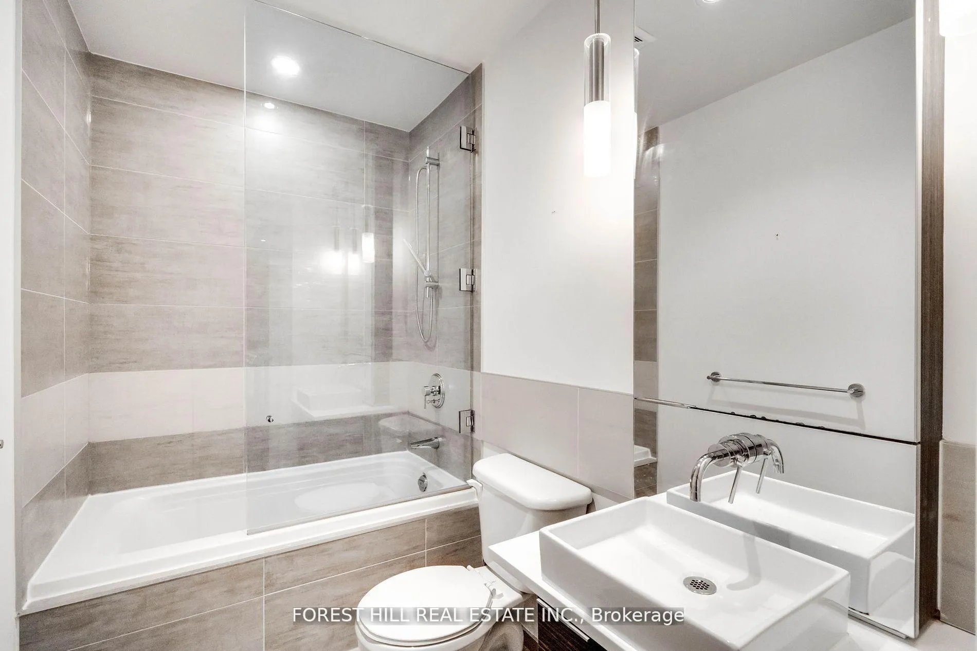 Photo 12 of Unit 1301, 8 Charlotte Street, Toronto, Waterfront Communities — HOMEH
