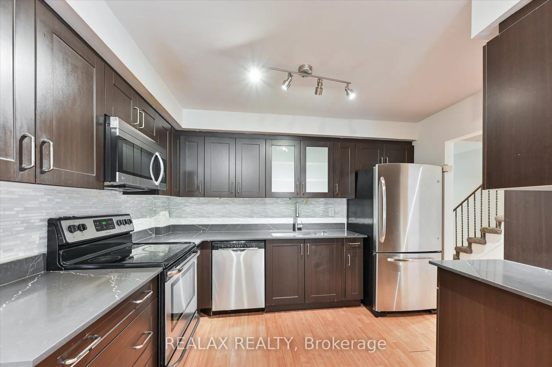 Photo 11 of 6 Kindale Way, Markham, Royal Orchard — HOMEH