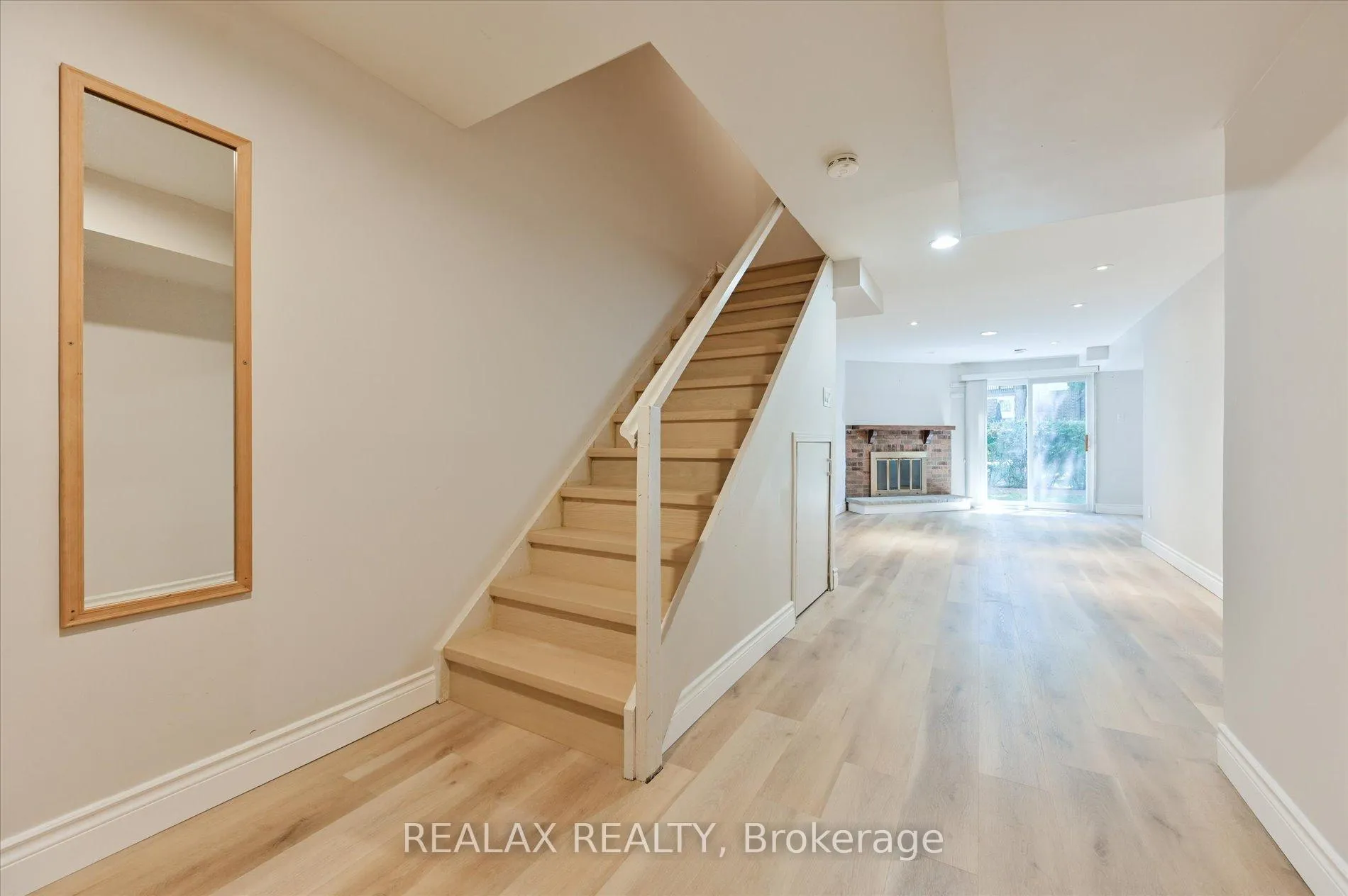 Photo 23 of 6 Kindale Way, Markham, Royal Orchard — HOMEH