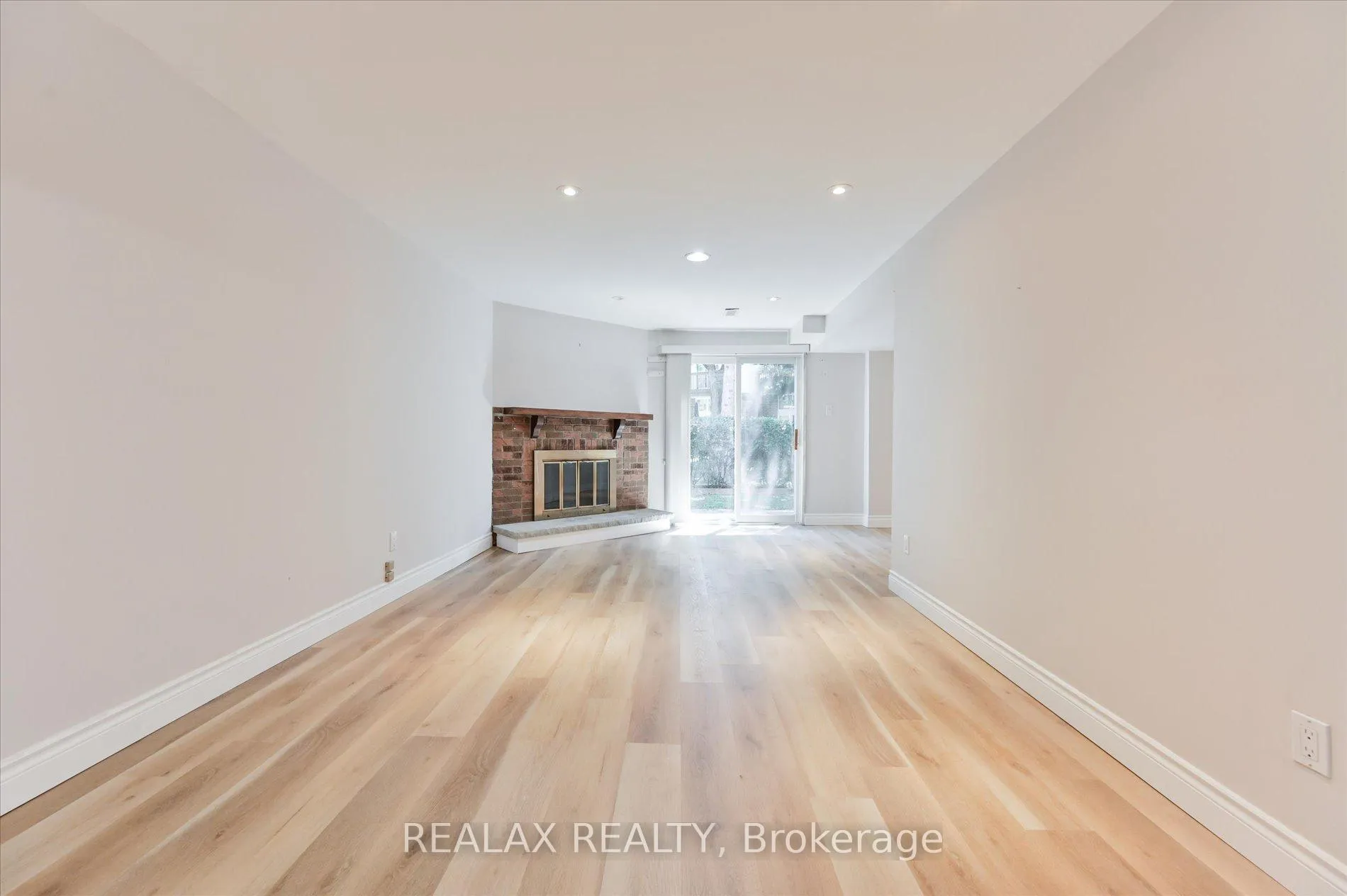 Photo 24 of 6 Kindale Way, Markham, Royal Orchard — HOMEH