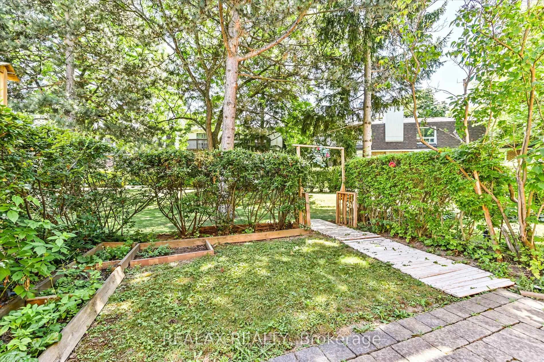 Photo 30 of 6 Kindale Way, Markham, Royal Orchard — HOMEH