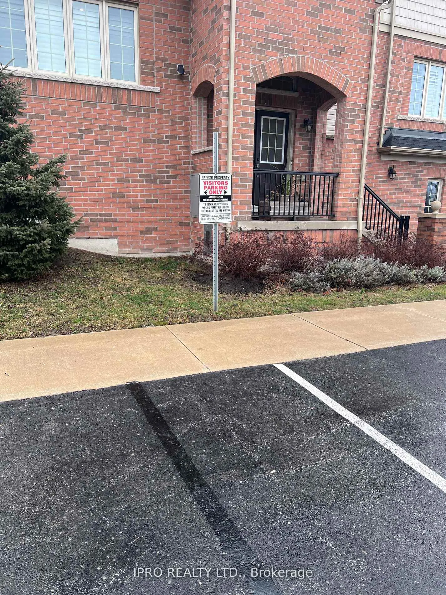 Photo 2 of 105 Magpie Way, Whitby, Blue Grass Meadows — HOMEH