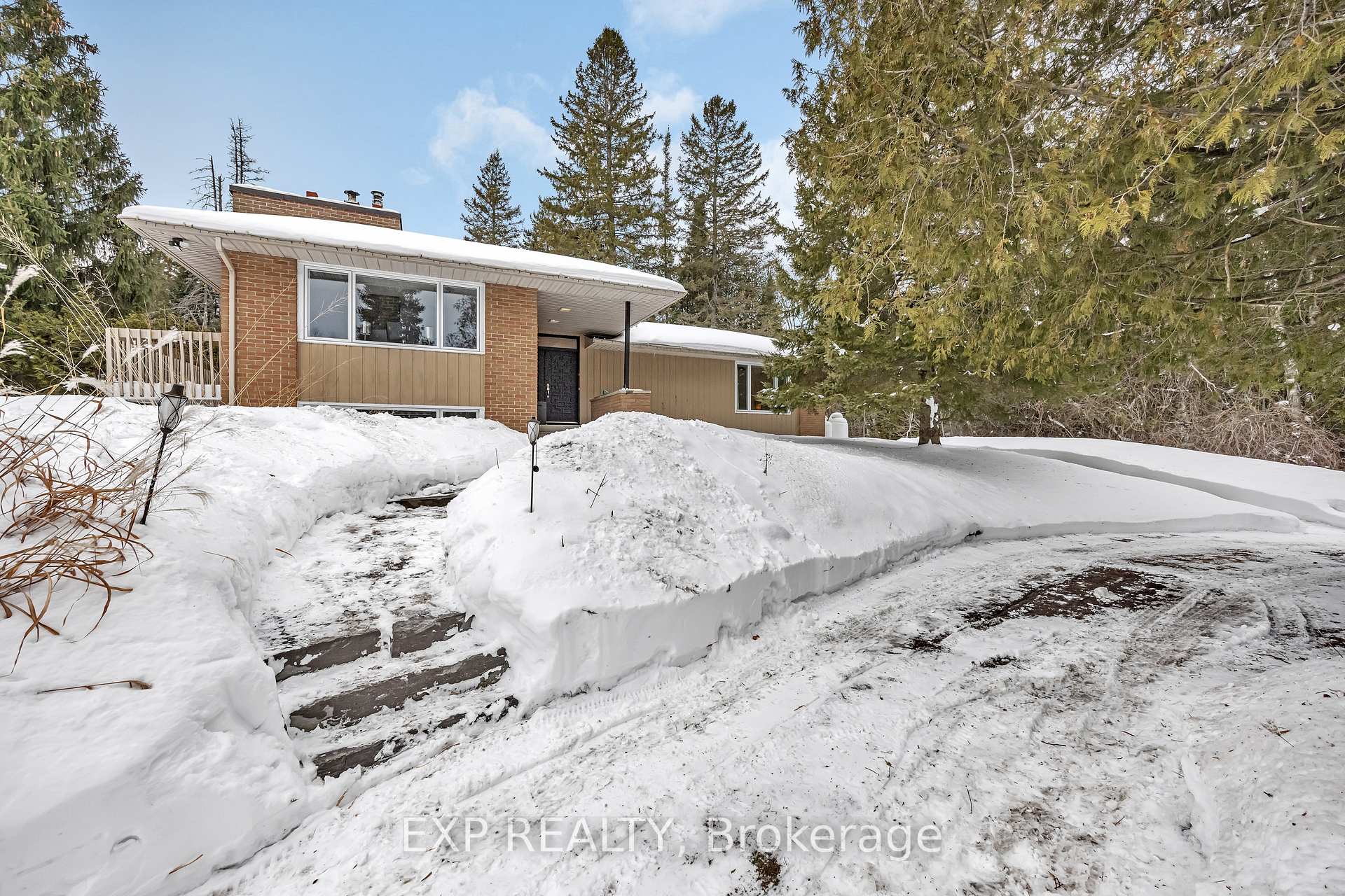 Photo 2 of 851 David Manchester Road, Ottawa, Huntley Ward (South West) — HOMEH