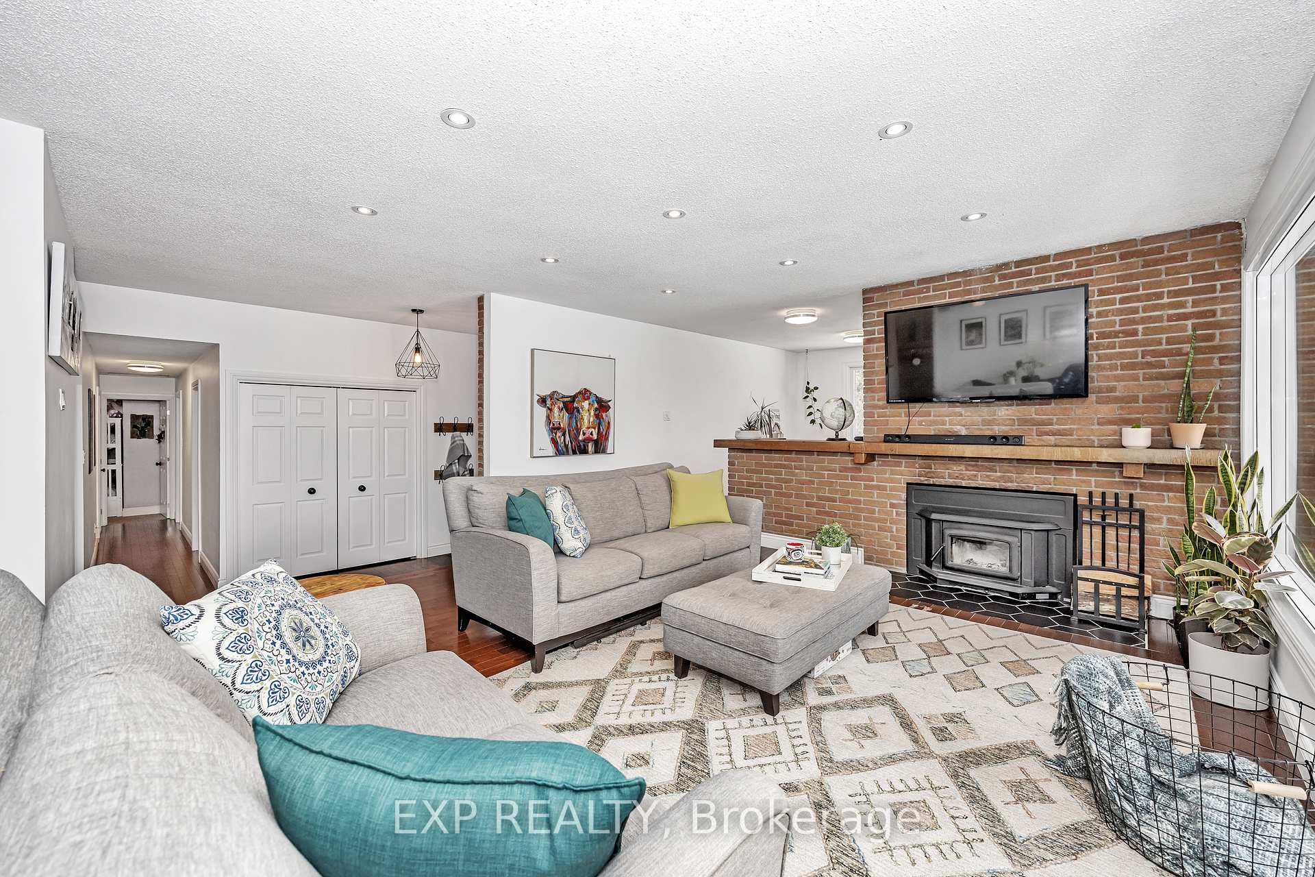 Photo 7 of 851 David Manchester Road, Ottawa, Huntley Ward (South West) — HOMEH