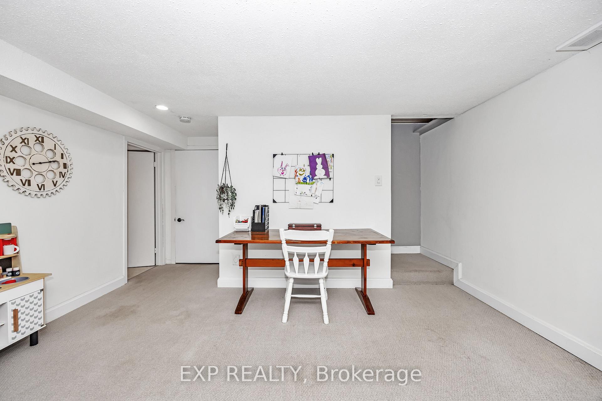 Photo 23 of 851 David Manchester Road, Ottawa, Huntley Ward (South West) — HOMEH