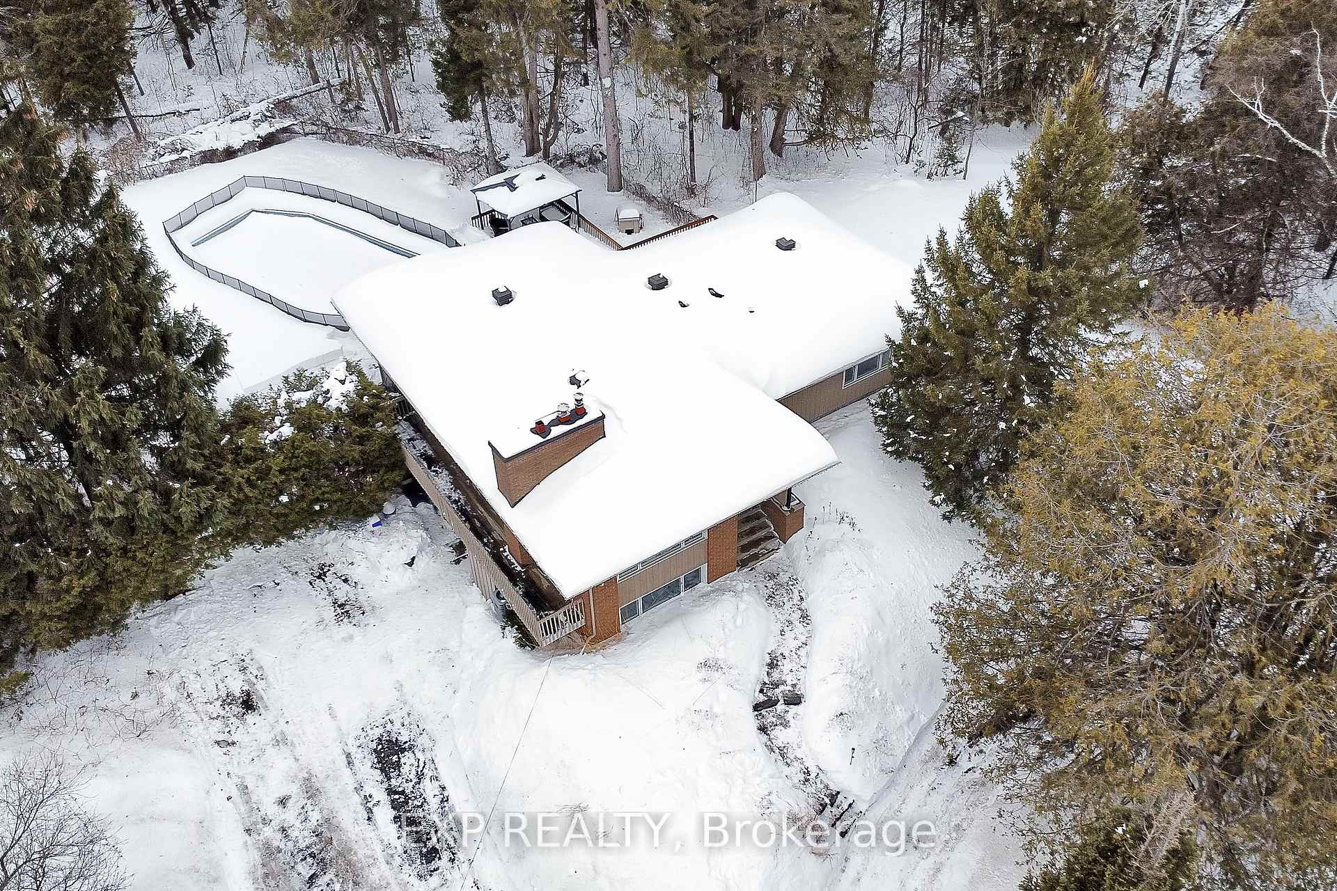 Photo 40 of 851 David Manchester Road, Ottawa, Huntley Ward (South West) — HOMEH