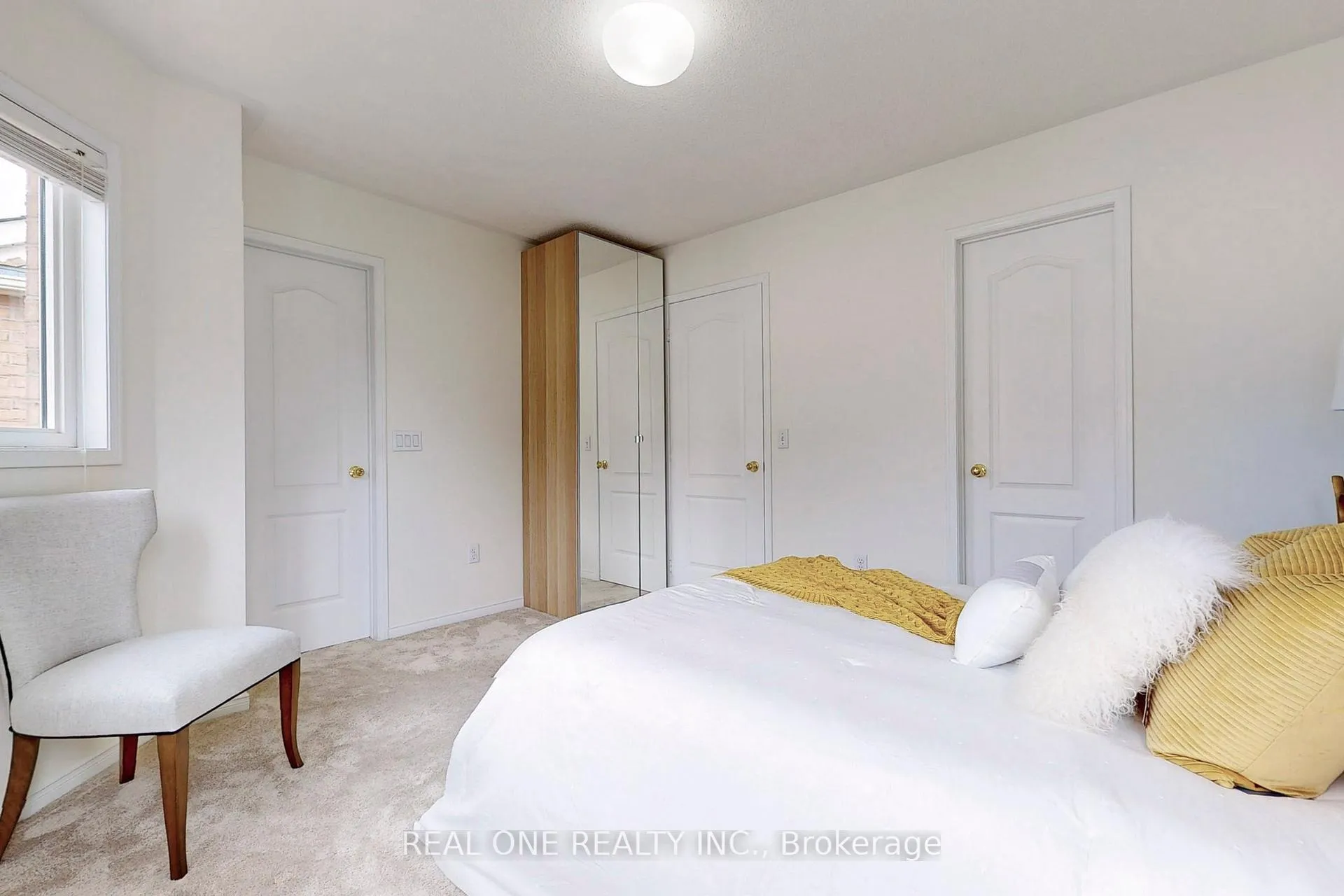 Photo 25 of 252 Stonebridge Drive, Markham, Berczy — HOMEH