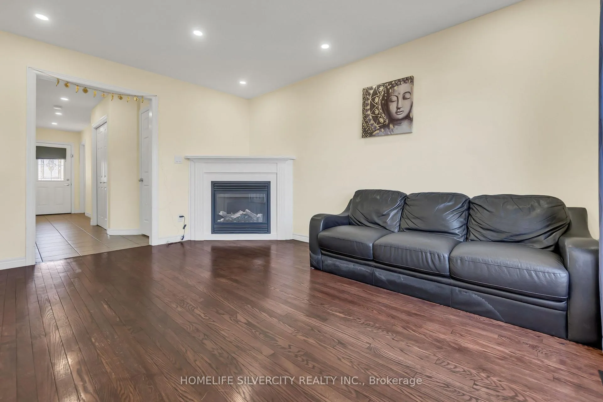Photo 6 of 19 Dougall Street, Guelph, Grange Road — HOMEH